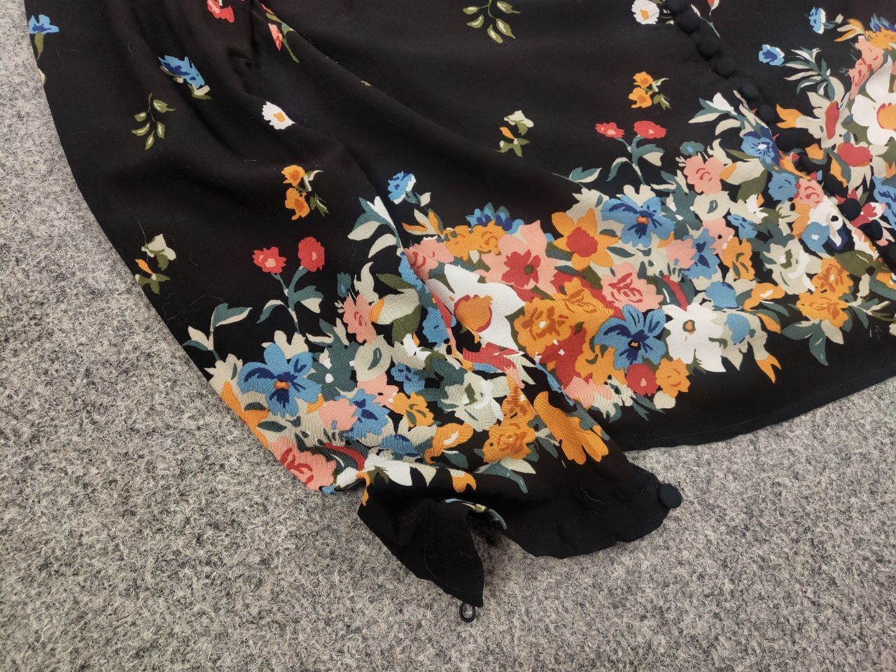 Sezane Sezane Paris design Flowers Pattern Viskoze Blouse Cardigan Size XS / US 0-2 / IT 36-38 - 6 Thumbnail