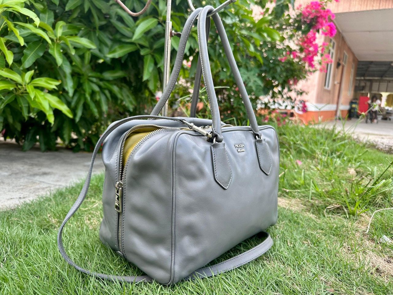 Prada Authentic Prada Soft Calf Leather Inside Bag Size ONE SIZE - 3 Thumbnail