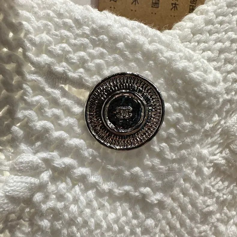 Chanel Chanel Logo button twisted single-breasted jacket Size S / US 4 / IT 40 - 6 Thumbnail
