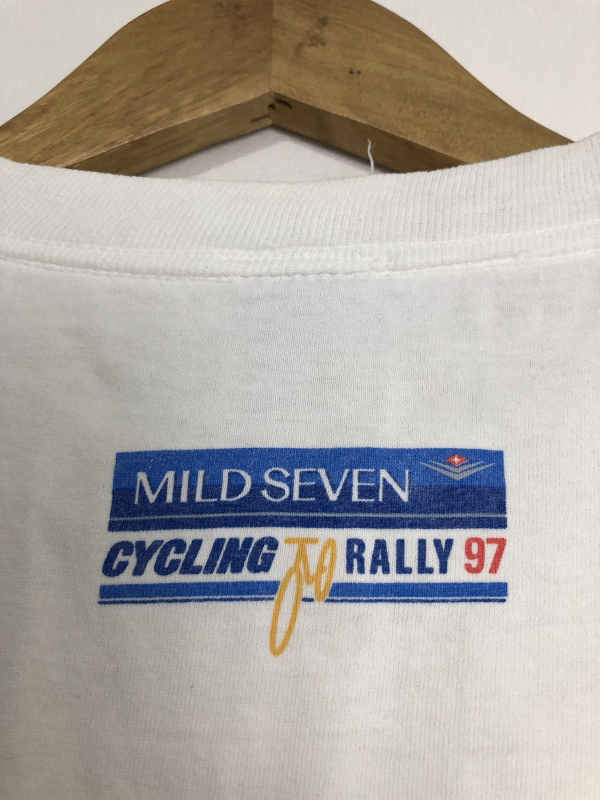 Vintage Vintage Mild Seven Cycling Rally 97 T-Shirt Size US L / EU 52-54 / 3 - 5 Thumbnail