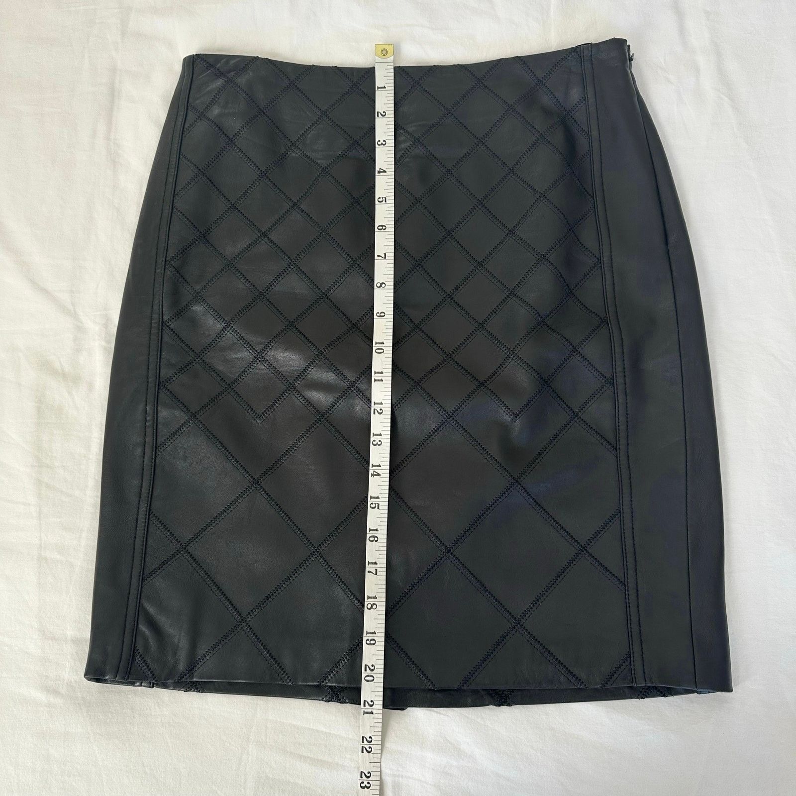 White House Black Market Black Leather Pencil Skirt White House Black Market US8 Size 30" / US 8 / IT 44 - 5 Thumbnail