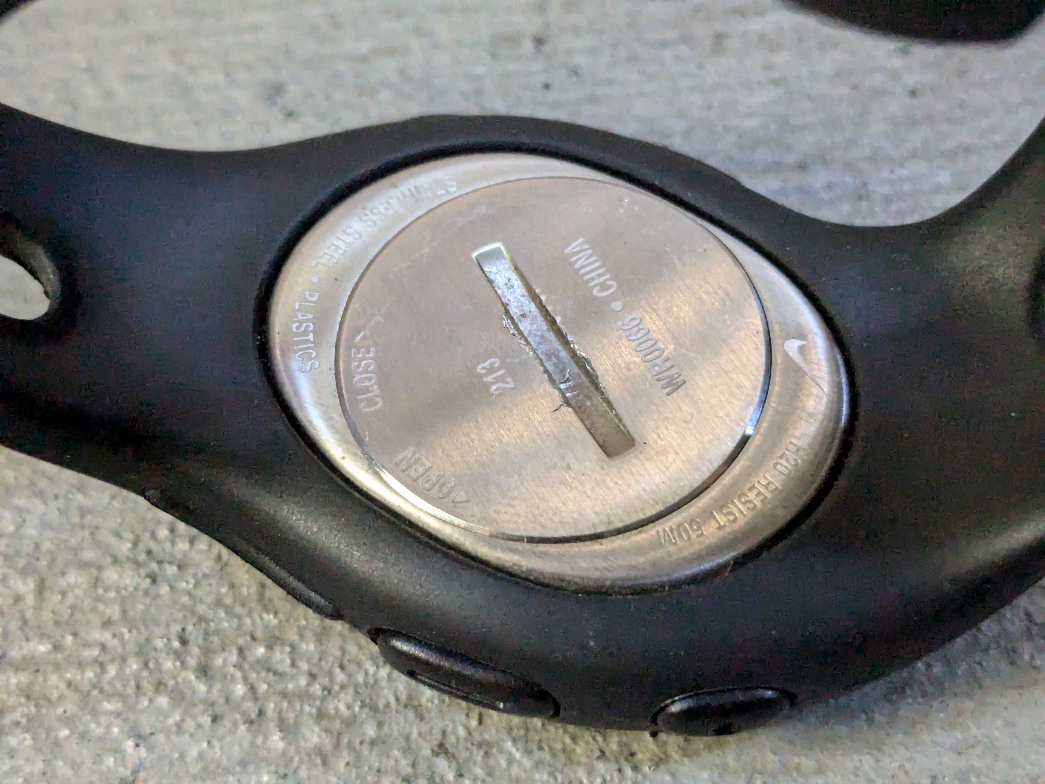 Nike Vintage Nike Watch Black Digital Rubber Minimalist Y2K Size ONE SIZE - 7 Thumbnail