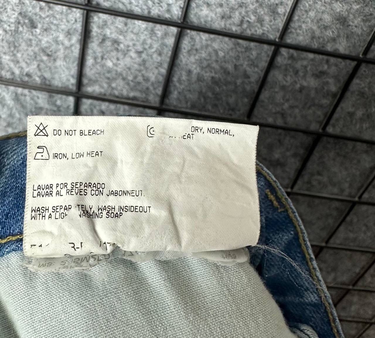 Burberry Thomas Burberry denim jeans size 28 Size US 28 / EU 44 - 13 Thumbnail