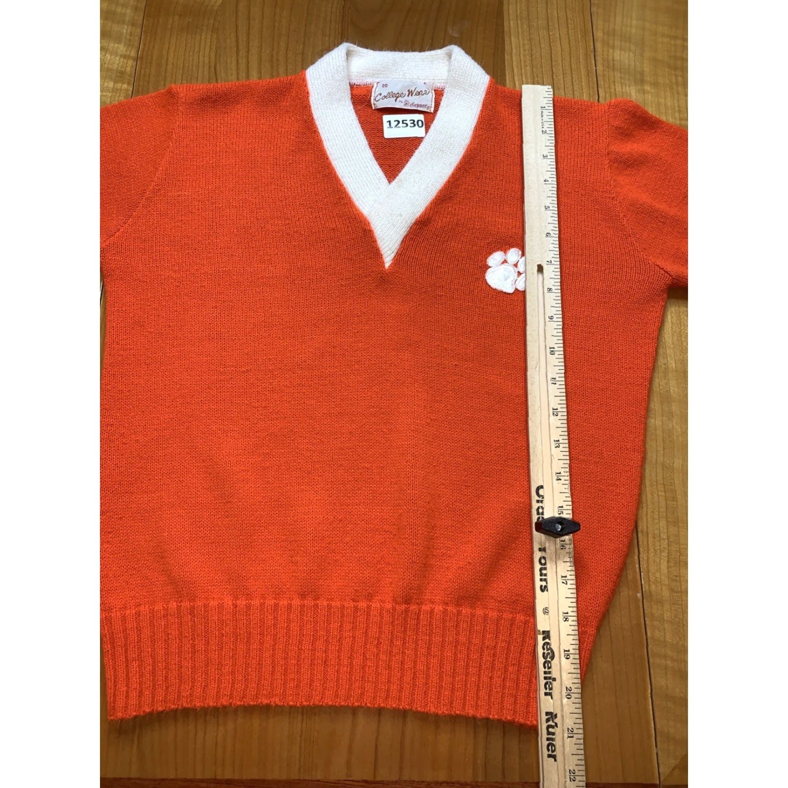 Vintage VINTAGE Clemson Tigers College Wear V Neck Sweater Small-12530 Ladies S Orange Embroidered Bell Sleeve Knitted Pullover College Theme Casual Womens Size S / US 4 / IT 40 - 4 Thumbnail
