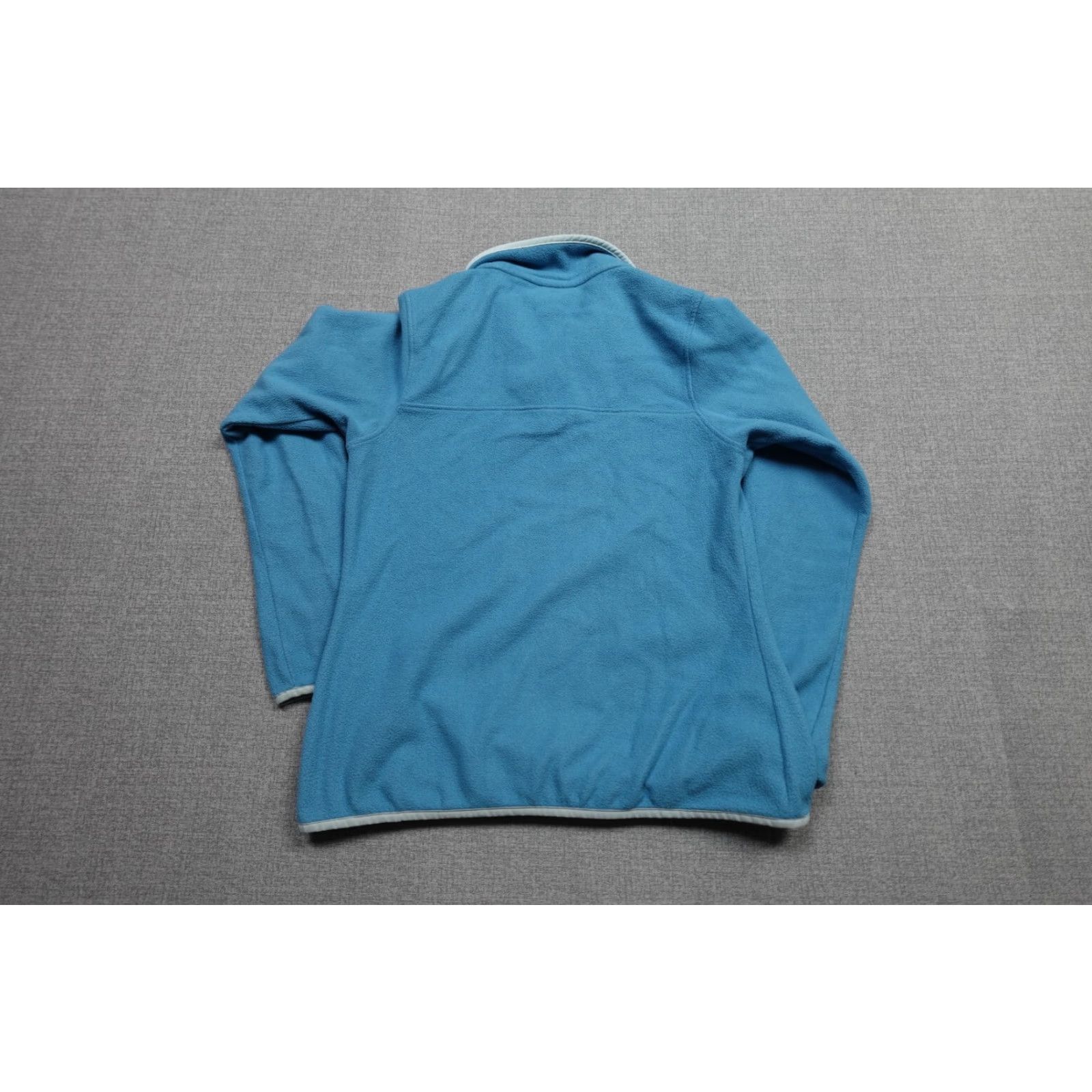 Patagonia Patagonia Sweater Shirt XS Women Blue Pullover Fleece Lightweight Logo 90s Vintage Mens Womens Girls Size XS / US 0-2 / IT 36-38 - 4 Thumbnail