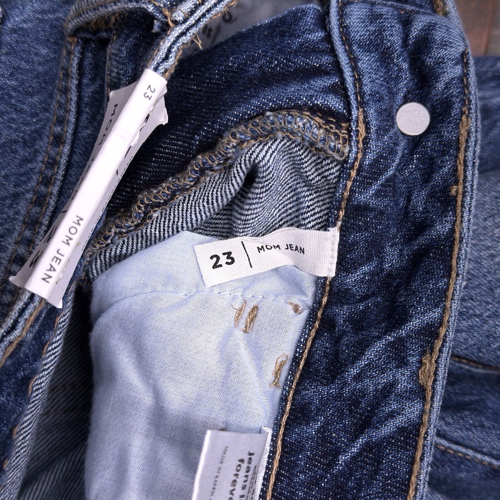 Pacsun Pacsun Mom Jeans 23 Mid Rise Evan Blue New Jeans Women 100% Cotton Medium Wash 5-Pocket Reg Fit Denim Bag? Size 40" / US 18 - 5 Thumbnail