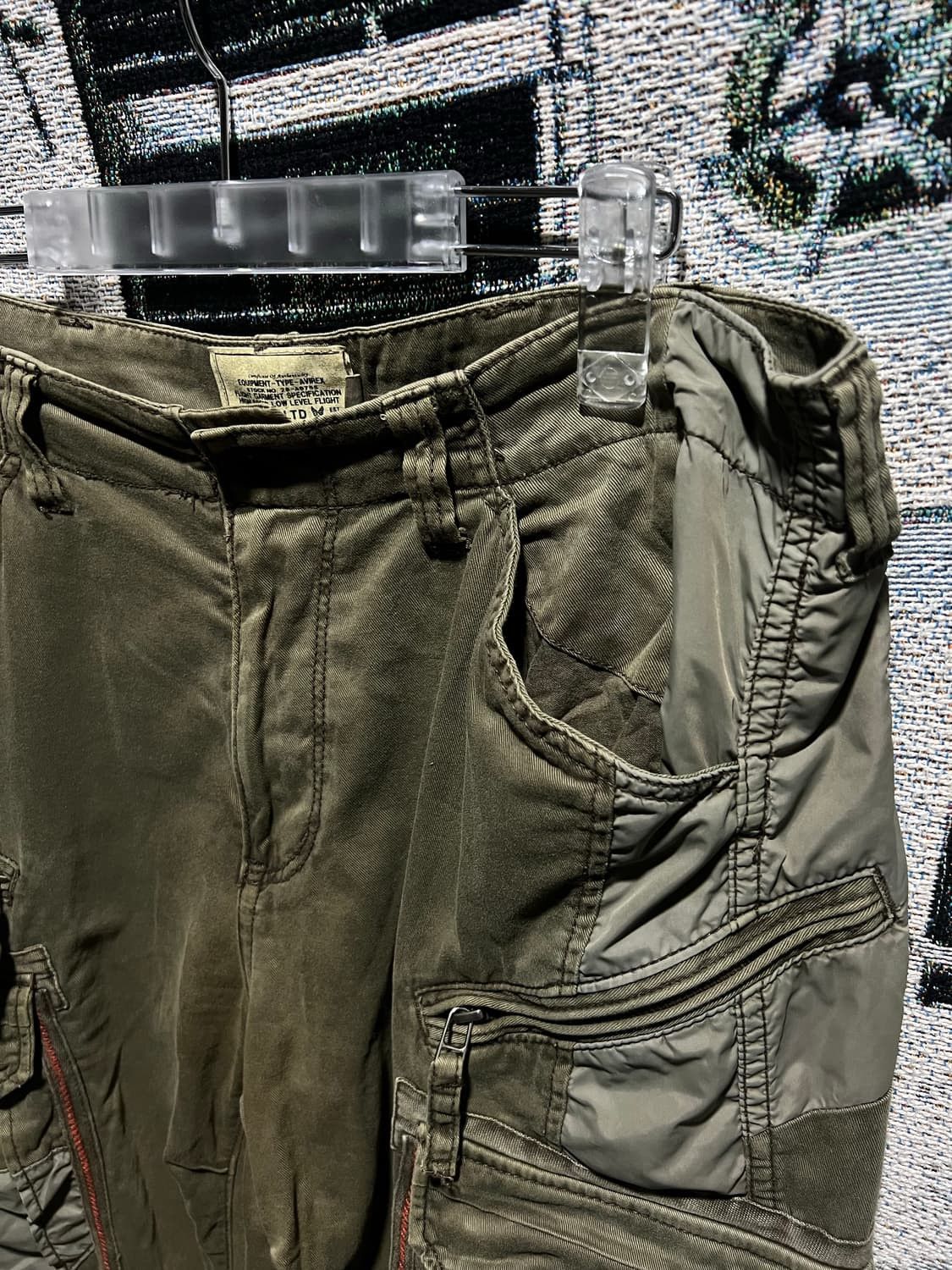Avirex (SOLD OUT) Avirex y2k multi-fabric parachute cargo pants Size US 34 / EU 50 - 2 Thumbnail