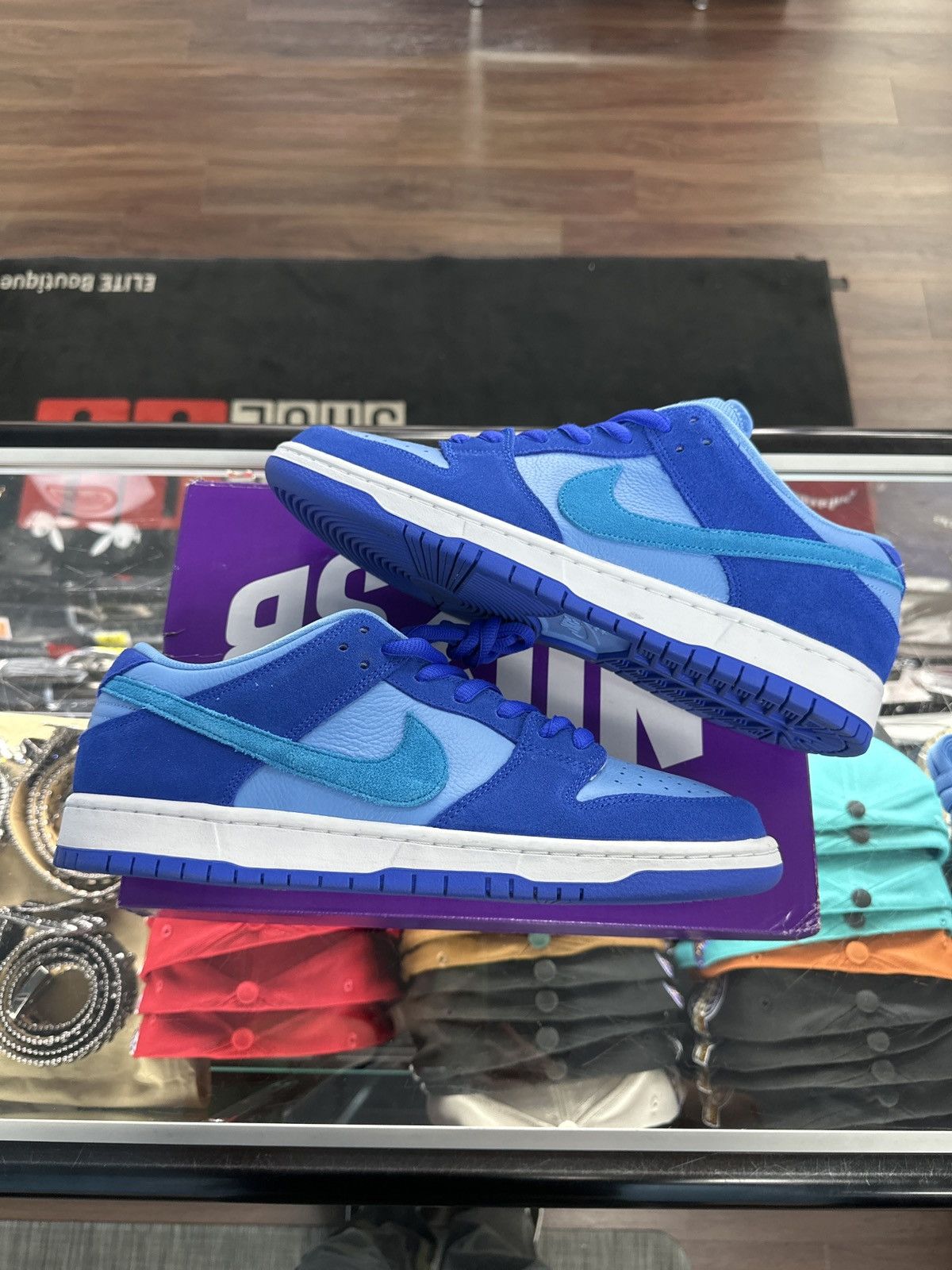 Nike SB Nike SB Dunk Low Blue Raspberry Size US 12 / EU 45 - 3 Thumbnail