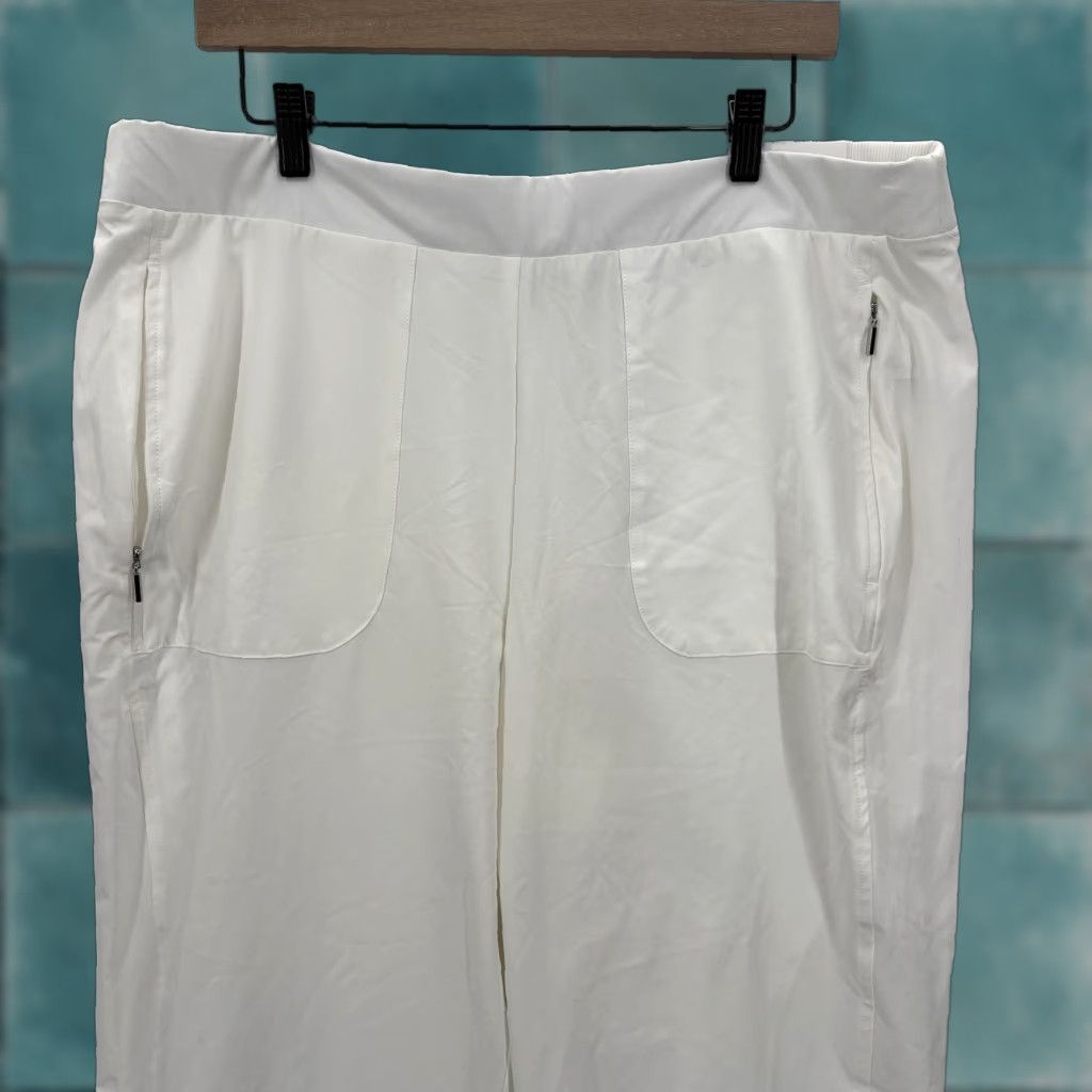 Vintage Chico's Zenergy Neema Bungee Crop Pants Womens 16 White Pockets Travel Stretch Size 38" / US 16 / IT 52 - 1 Thumbnail