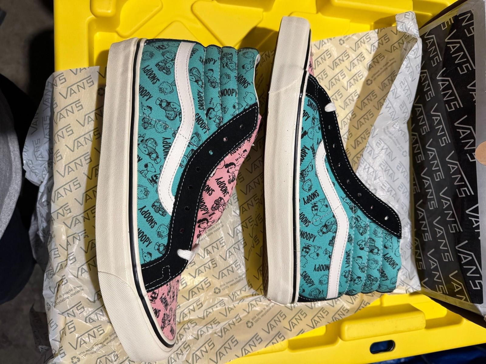 Vans Size 11.5 - Peanuts x Vans Vault OG Sk8 Hi Snoopy Size US 11.5 / EU 44-45 - 5 Thumbnail