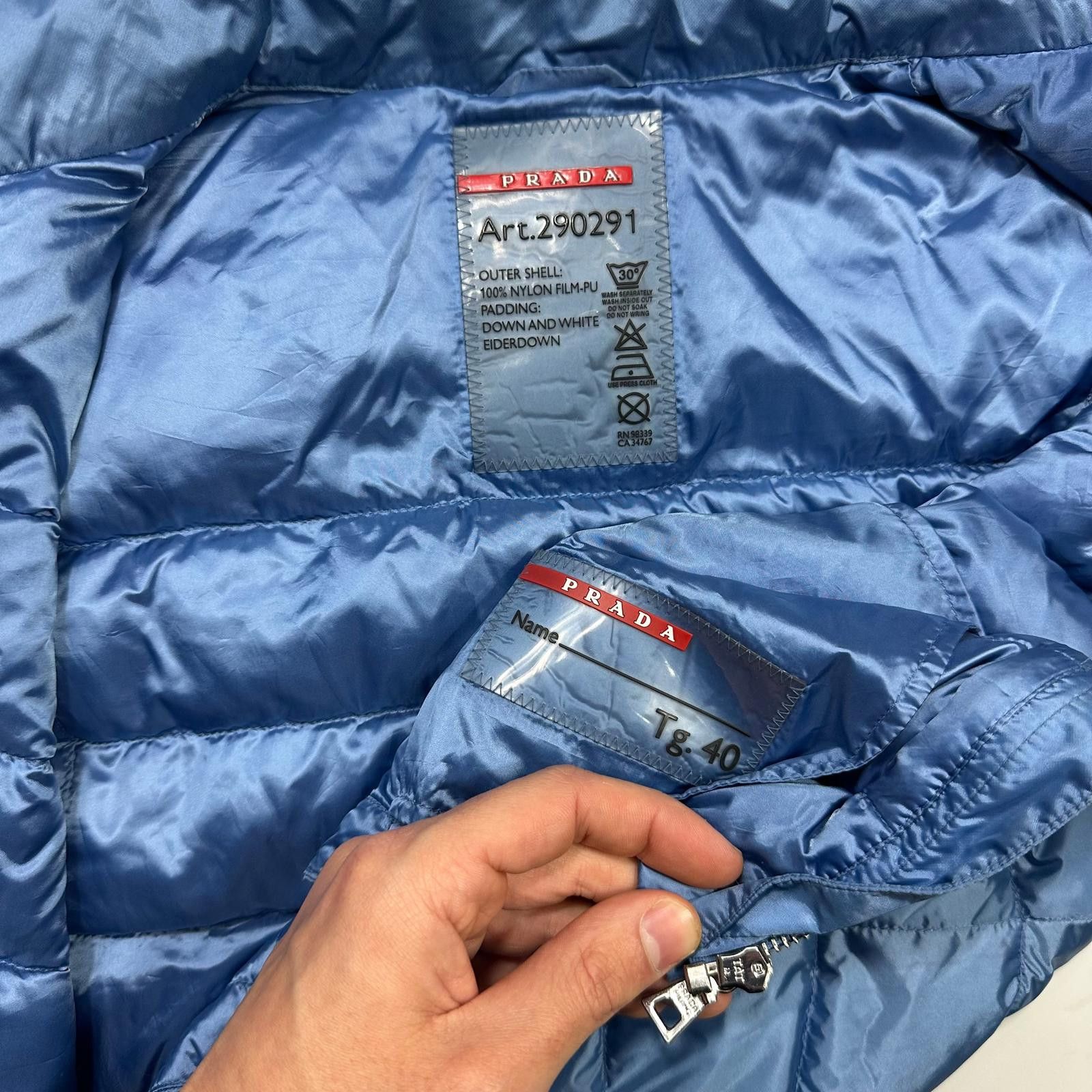 Prada Prada Milano 2011 Satin Blue Nylon Down Logo Gilet Size S / US 4 / IT 40 - 7 Thumbnail