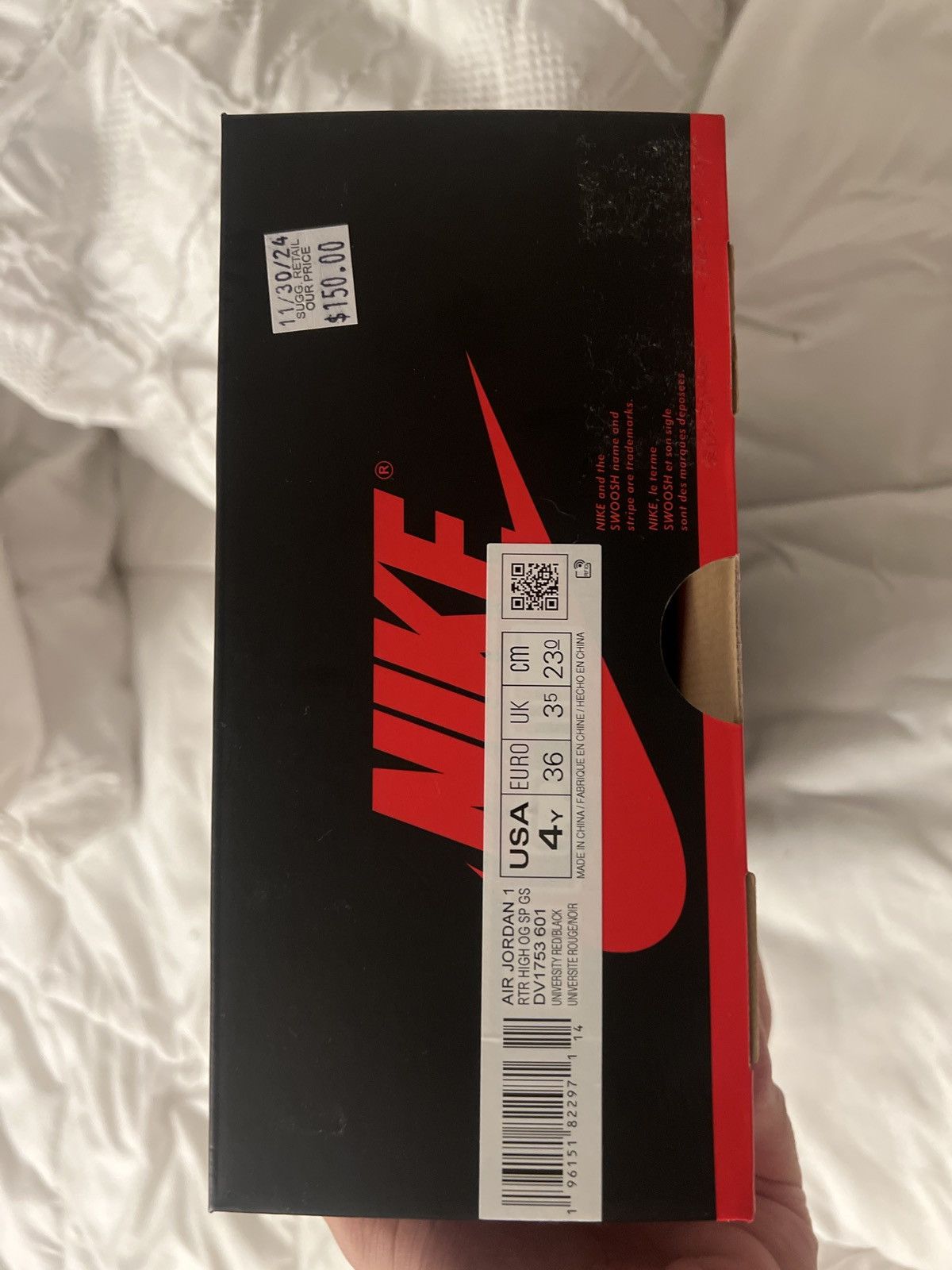 Jordan Brand Jordan 1 Retro High OG Spider-Man Across the Spider-Verse 4Y Size US 5.5 / IT 35.5 - 6 Thumbnail