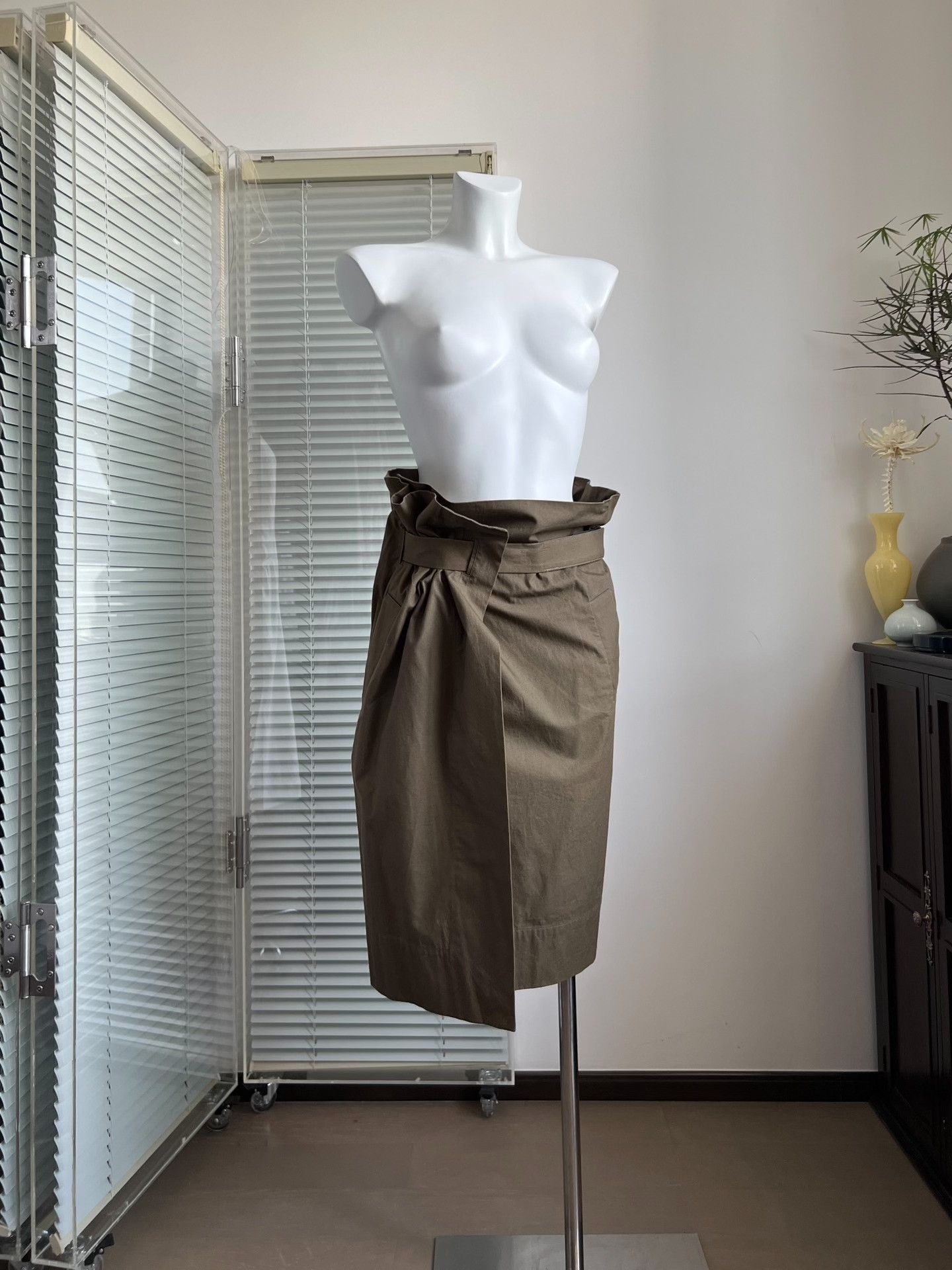 Vivienne Westwood Vivienne Westwood Green Pleated Straight Skirt Size 36" / US 14 / IT 50 - 1 Thumbnail