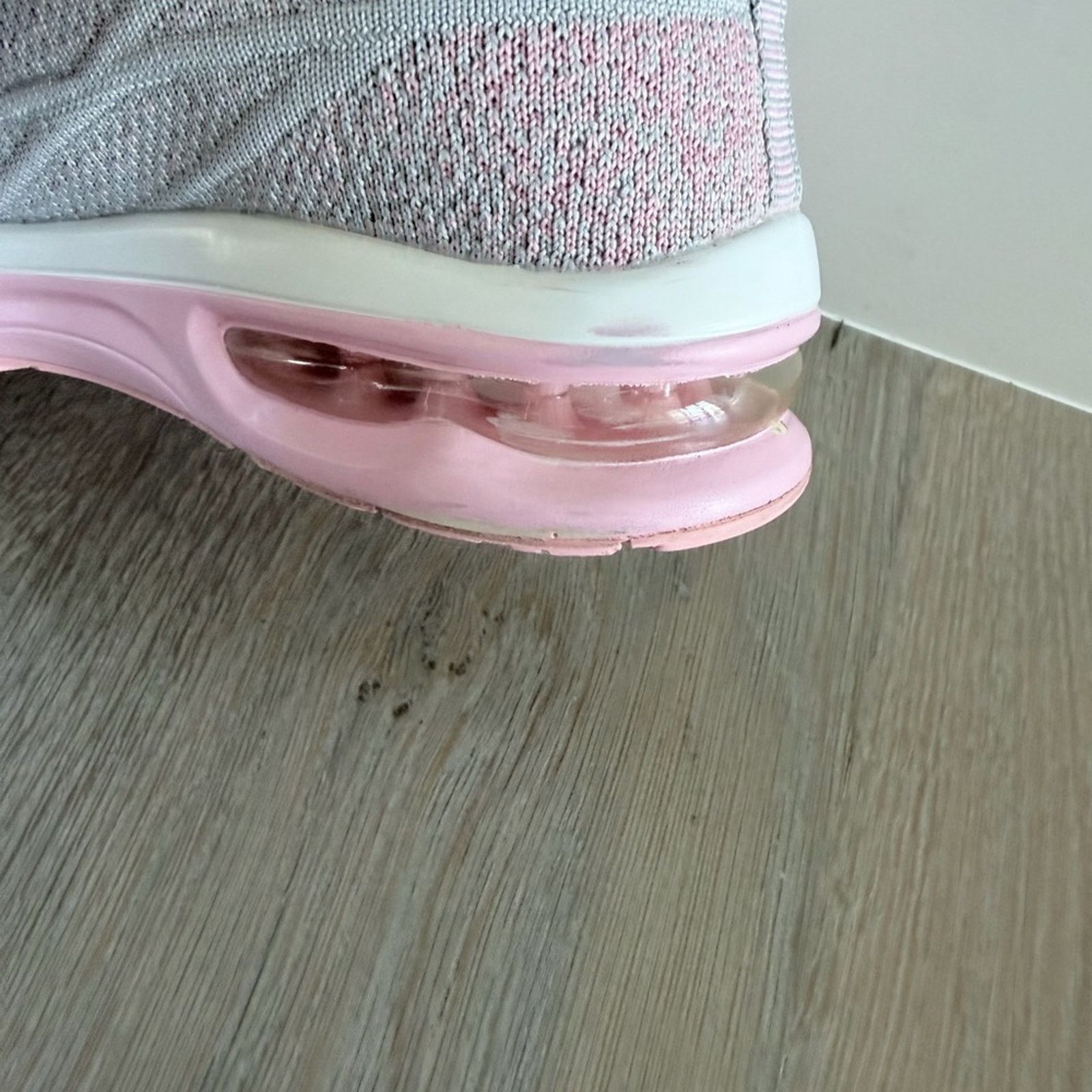 Other Women's Gray and Pink Knit Comfortable Sneakers size 7,5 Size US 7.5 / IT 37.5 - 16 Thumbnail