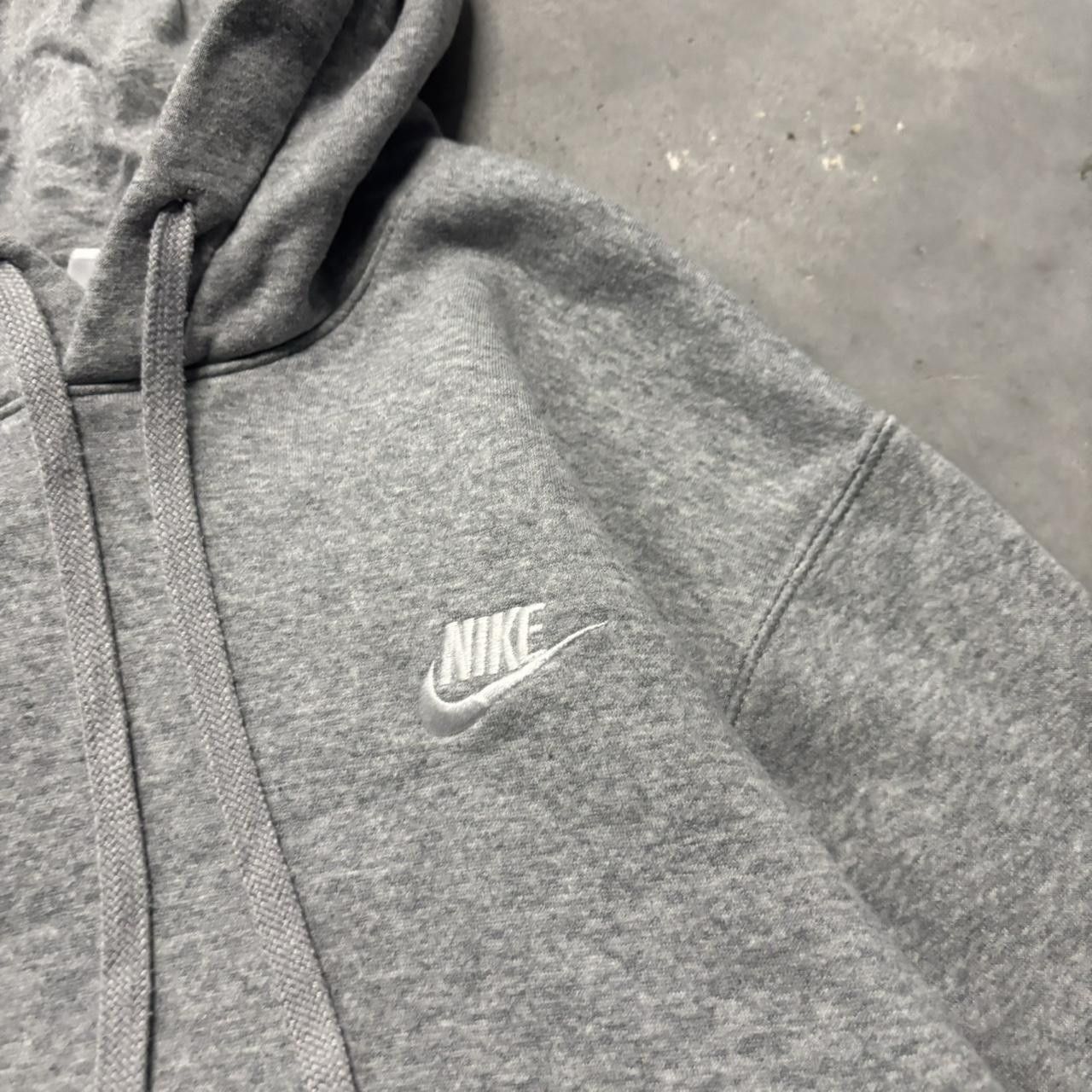 Nike × Vintage Crazy Vintage Y2K/2000s Light Grey Nike Streetwear Essential Hoodie! Size US M / EU 48-50 / 2 - 5 Thumbnail