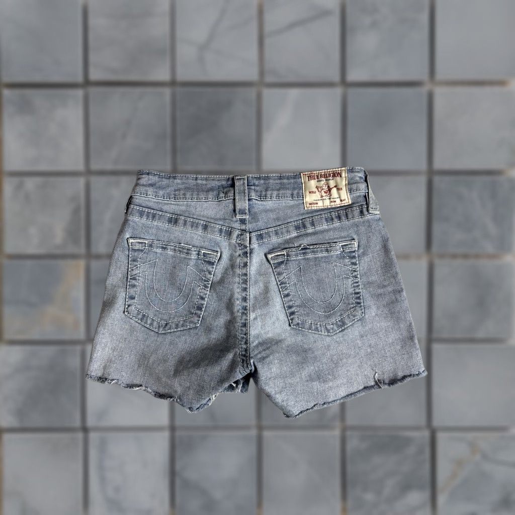 True Religion VINTAGE None True Religion Shorts Womens 28 Blue Denim Mid Rise Cut-Off Raw Hem Jayde White Back Pocket Logo 3 in Inseam 5-Pocket Mens Girls Size 28" / US 6 / IT 42 - 1 Thumbnail
