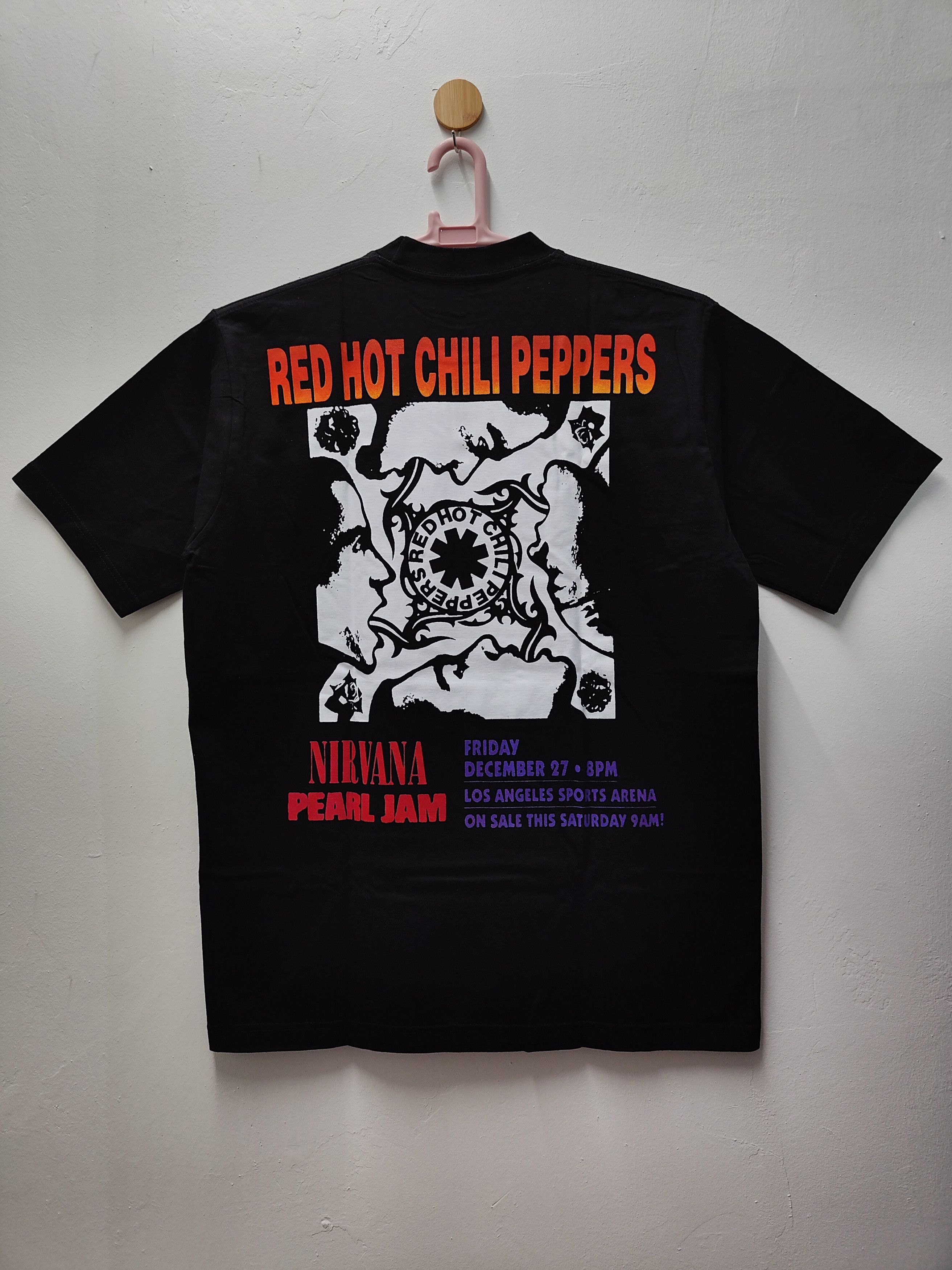 Band Tees Red Hot Chili Peppers Concert T-shirt Size US XL / EU 56 / 4 - 7 Thumbnail