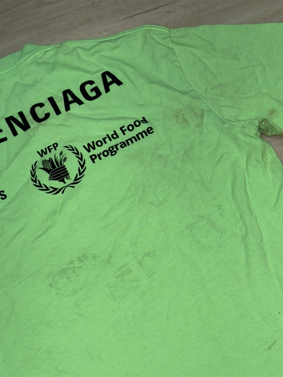 Balenciaga Balenciaga WFP World Food Programme Tee Size US M / EU 48-50 / 2 - 13 Thumbnail