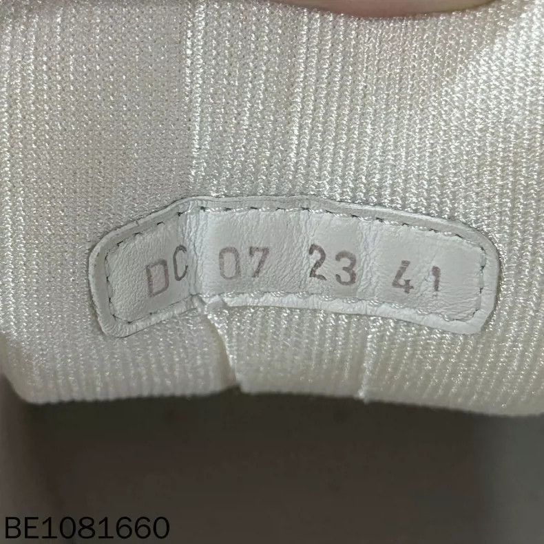Dior dior white lowtop sneakers Size US 10 / EU 43 - 7 Thumbnail