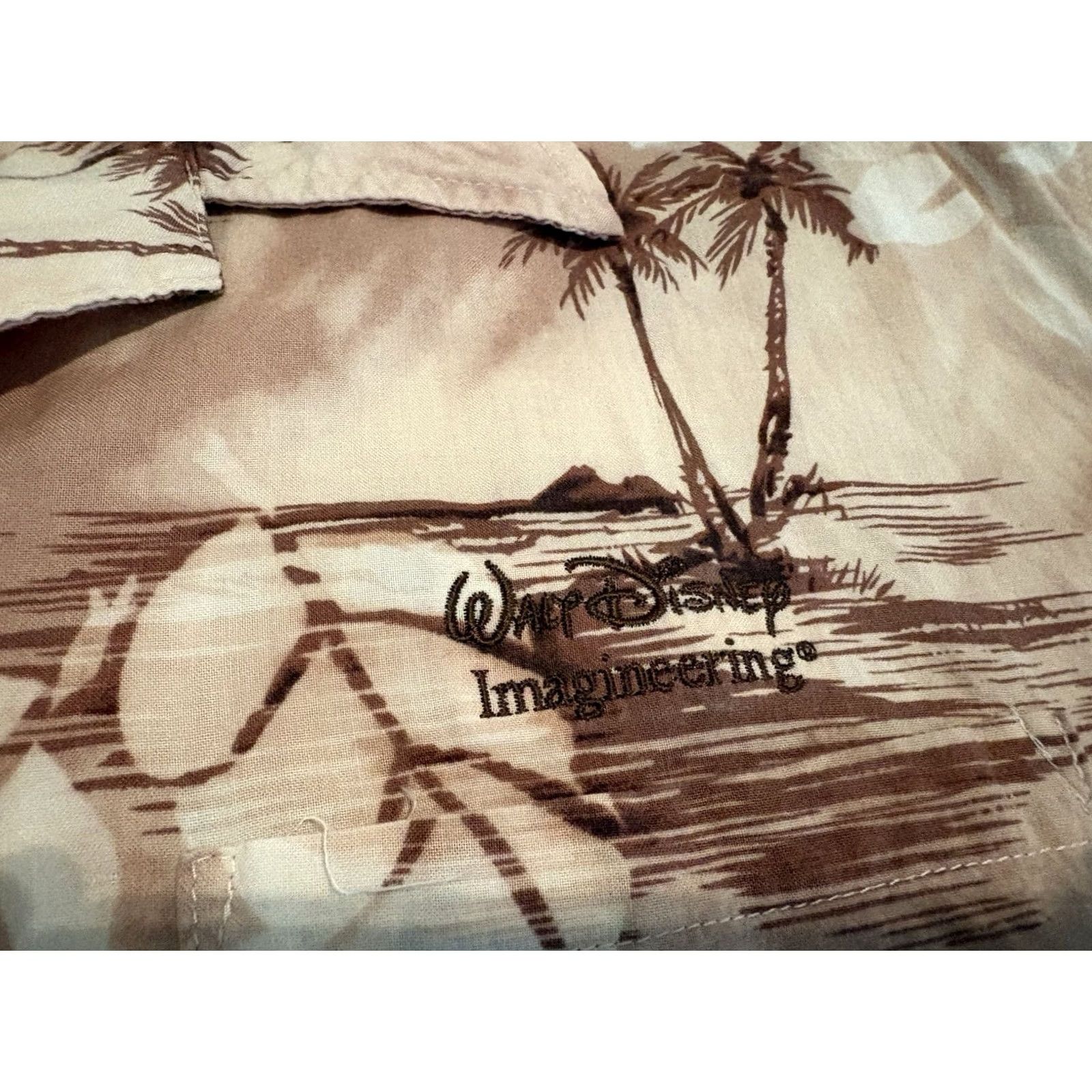 Vintage VINTAGE Walt Disney Imagineering Floral Hawaiian Shirt Sichel Large Made in USA Shirt Mens L Brown Short Sleeve Button-Up Hawaiian 90s Theme Size US L / EU 52-54 / 3 - 2 Thumbnail