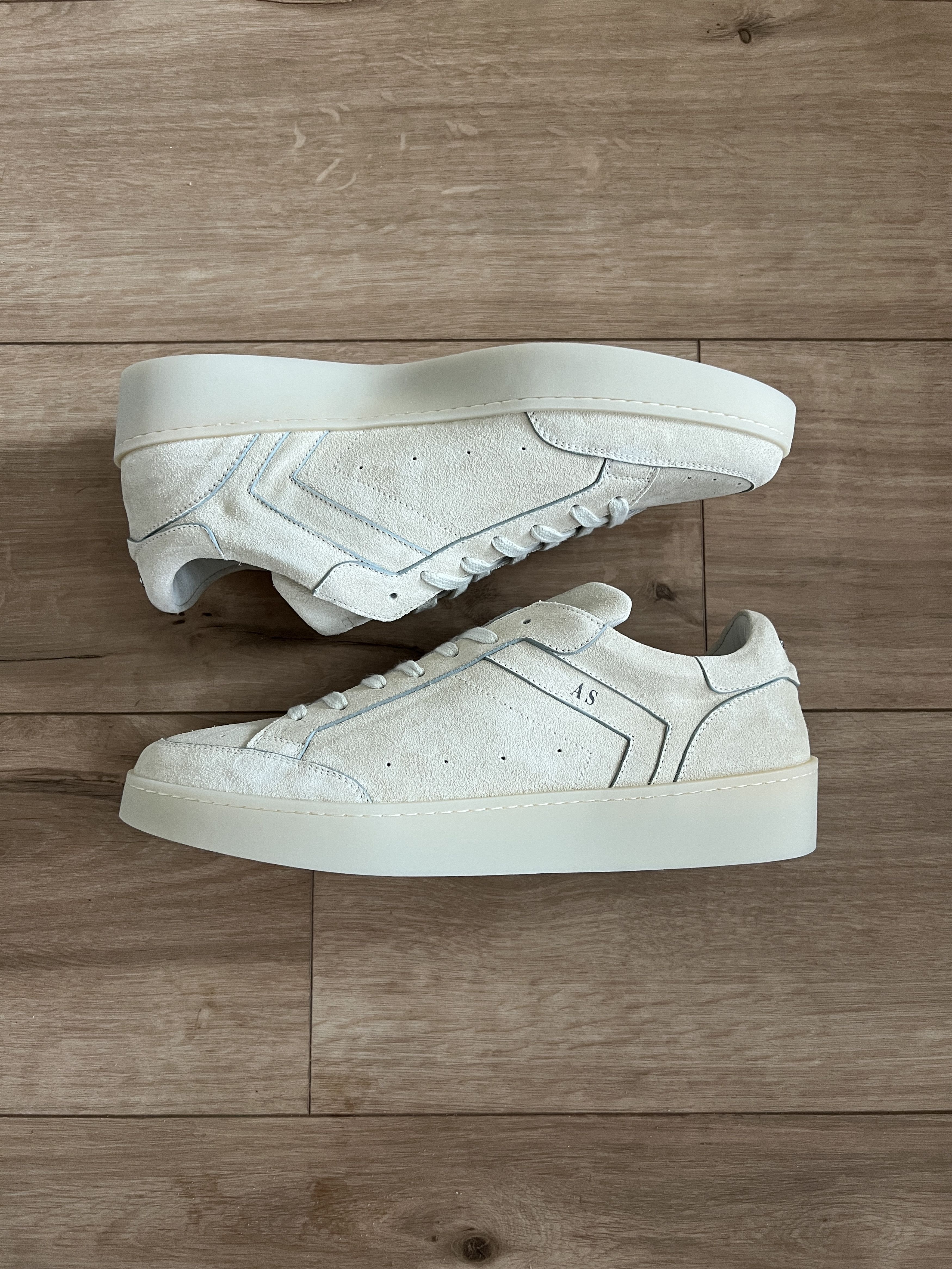 Canali NWT Canali Ivory Suede Designer Sneakers Ribbed Sole Size US 10 / EU 43 - 2 Thumbnail