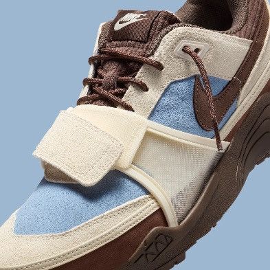 Nike × Travis Scott Travis Scott x Nike Zoom Field Jaxx Leche Blue Size US 11.5 / EU 44-45 - 12 Thumbnail
