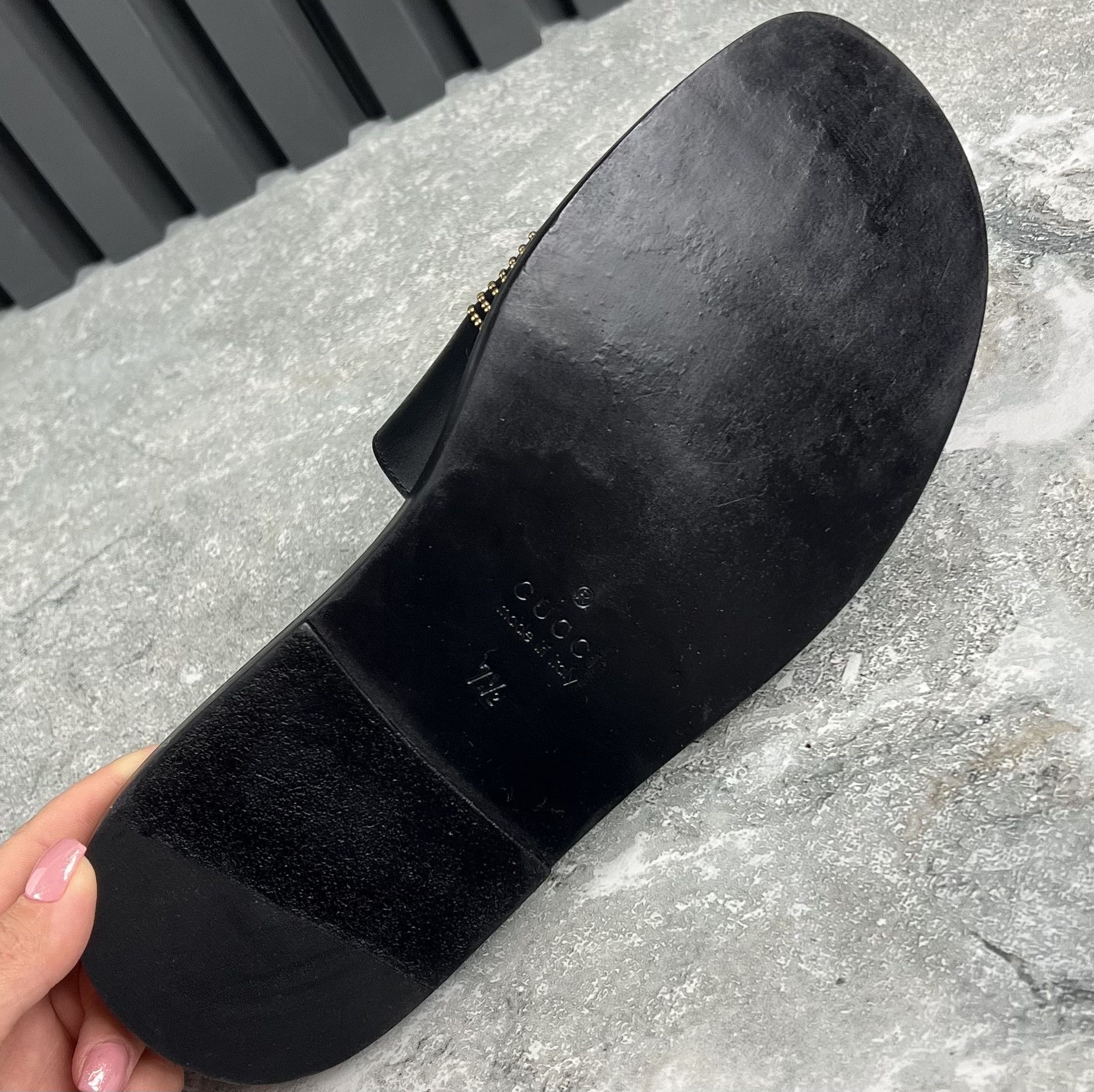Gucci Studded Logo Bee Slides Sandals Leather Size US 8 / EU 41 - 10 Thumbnail