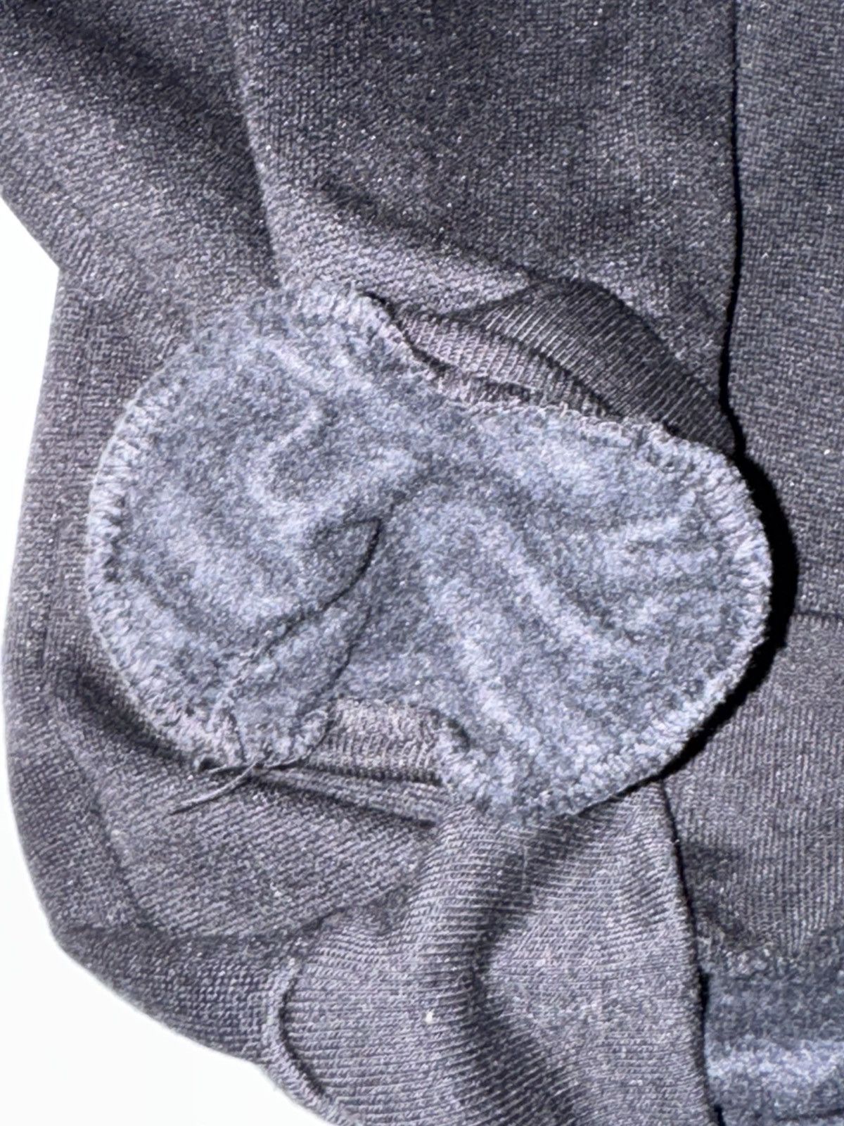 Other 1996 XL “IN LOVING MEMORY OF 2PAC SHAKUR” CREWNECK Size US XL / EU 56 / 4 - 13 Thumbnail