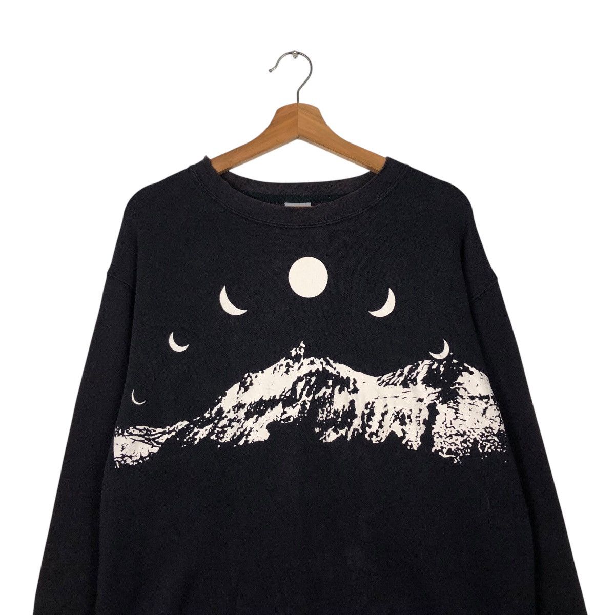Nike 📌Vintage Sweatshirt Nike One Faith Full Moon Skyline Size US XL / EU 56 / 4 - 4 Thumbnail