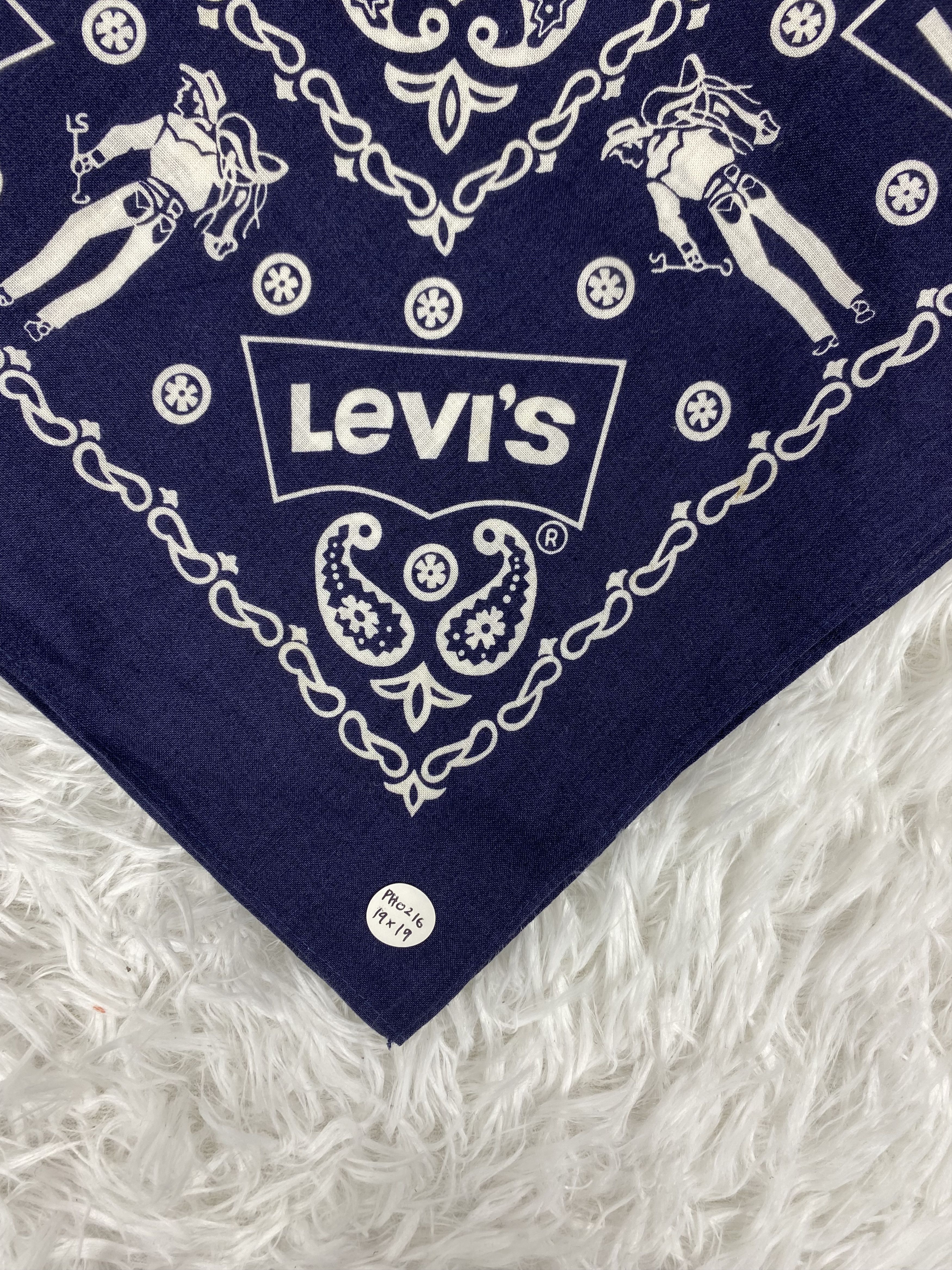 Levi's Vintage Levi's Bandana Handkerchief Neckerchief PH0216 Size ONE SIZE - 3 Thumbnail