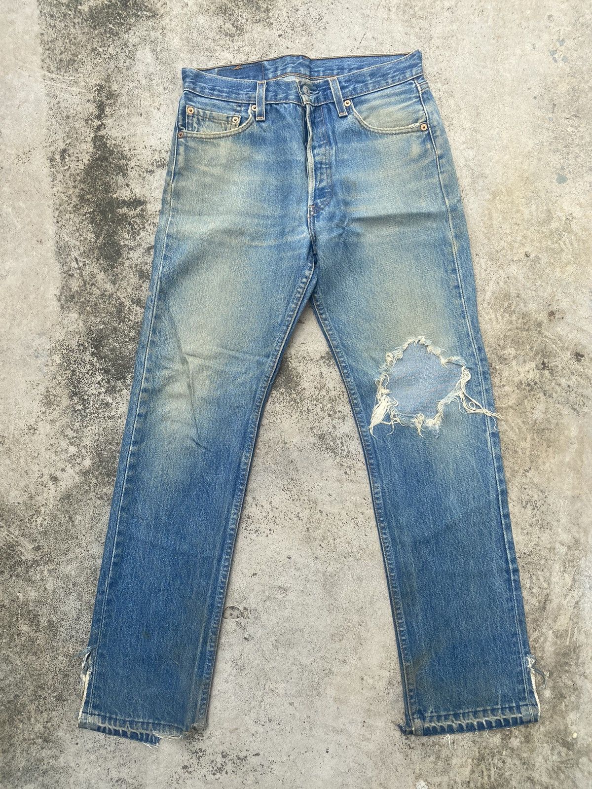 Levi's Vintage Clothing × Vintage Vintage Levis 501xx Distressed Denim Size US 29 - 1 Thumbnail