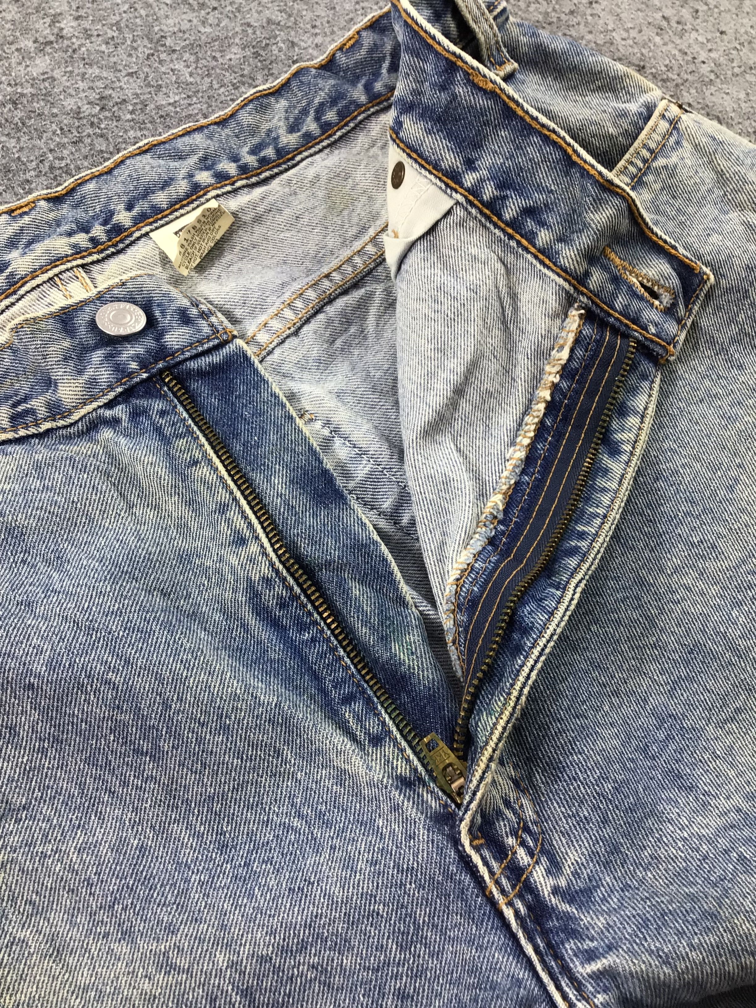 Levi's Vintage Levis 560 Jeans-J855 Size US 35 - 8 Thumbnail