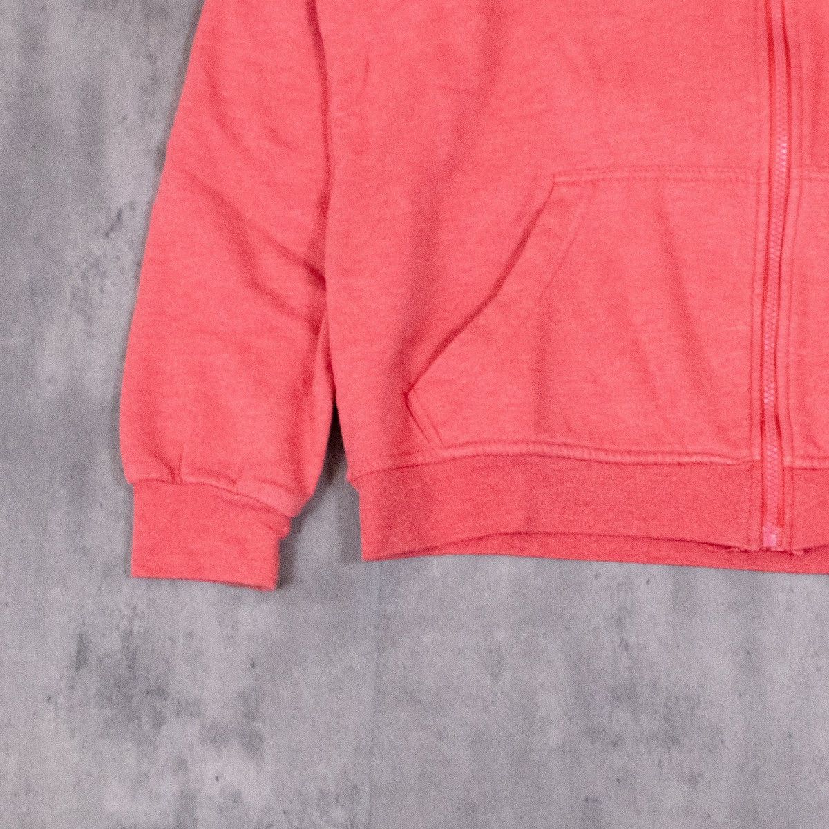 Vintage Y2K 2000's Northern Royal Tyrrell Faded Red Zip Hoodie Size US S / EU 44-46 / 1 - 5 Thumbnail