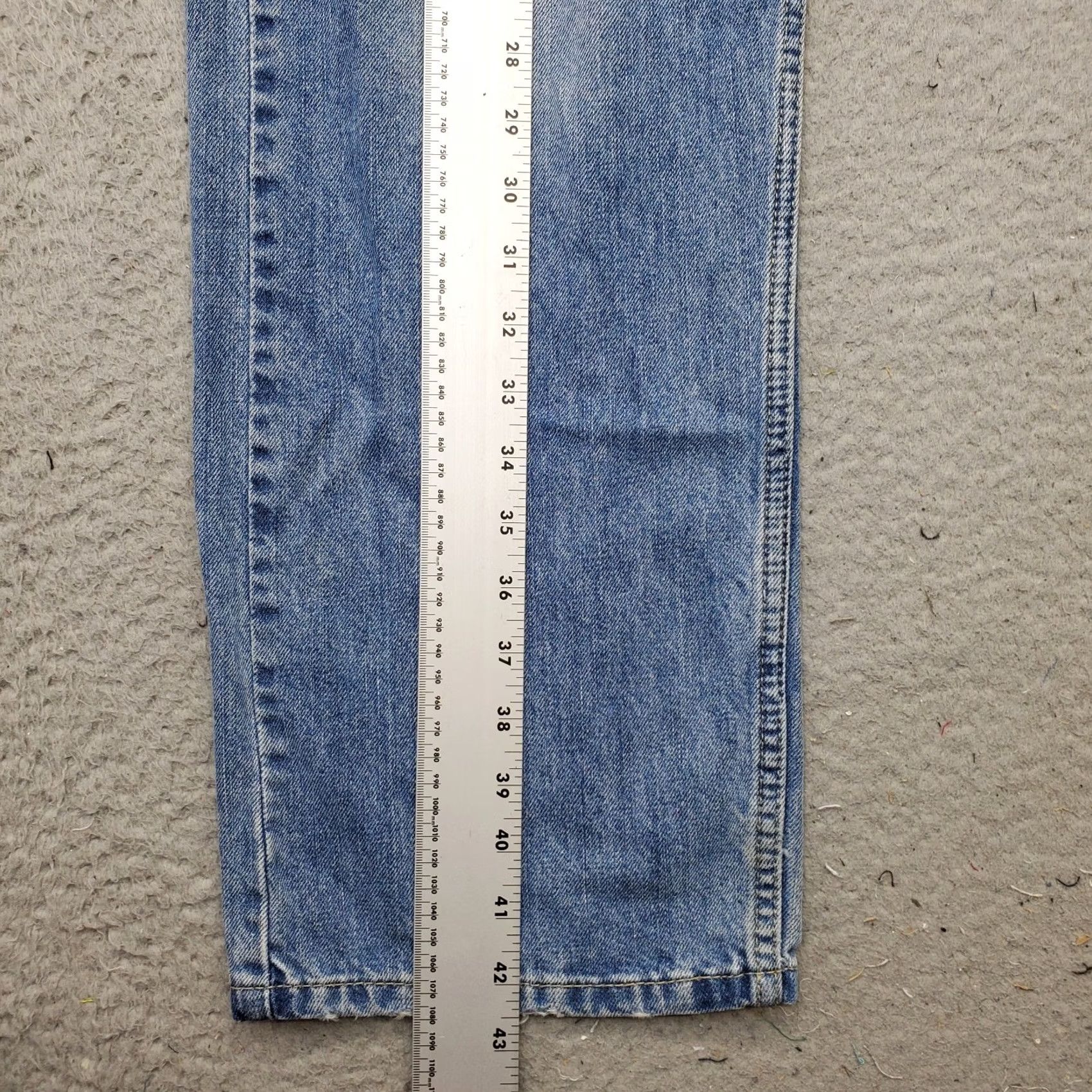 Levi's Levi's Jeans Mens 38x32 Blue Straight Fit Medium Wash Red Tab Faded Mid Rise Jeans Mens 38 Blue Straight 5-Pocket Denim Regular Fit 500 Series Size US 38 / EU 54 - 3 Thumbnail