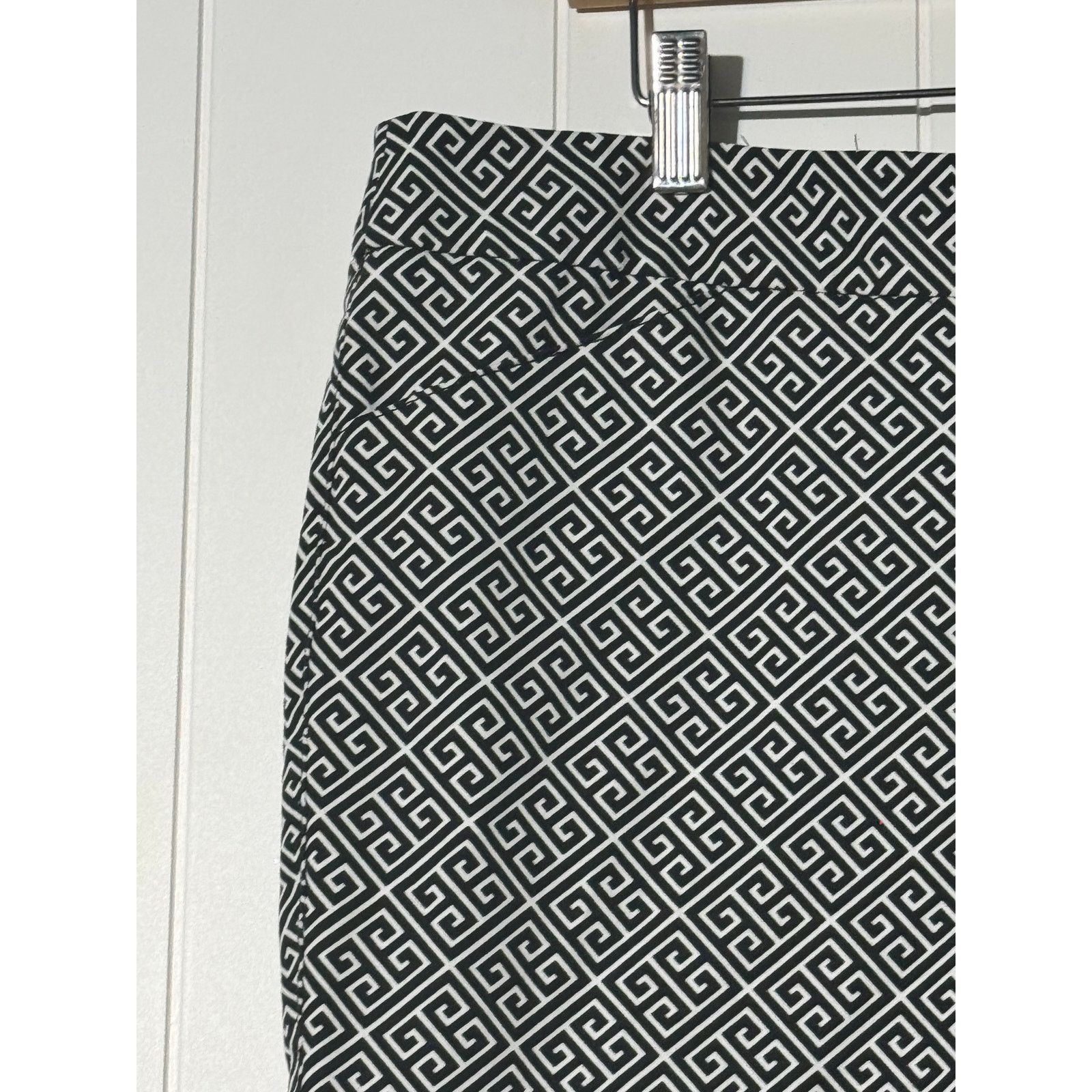 White House Black Market White House Black Market Modern Cropped Pants 14R Size 36" / US 14 / IT 50 - 7 Thumbnail