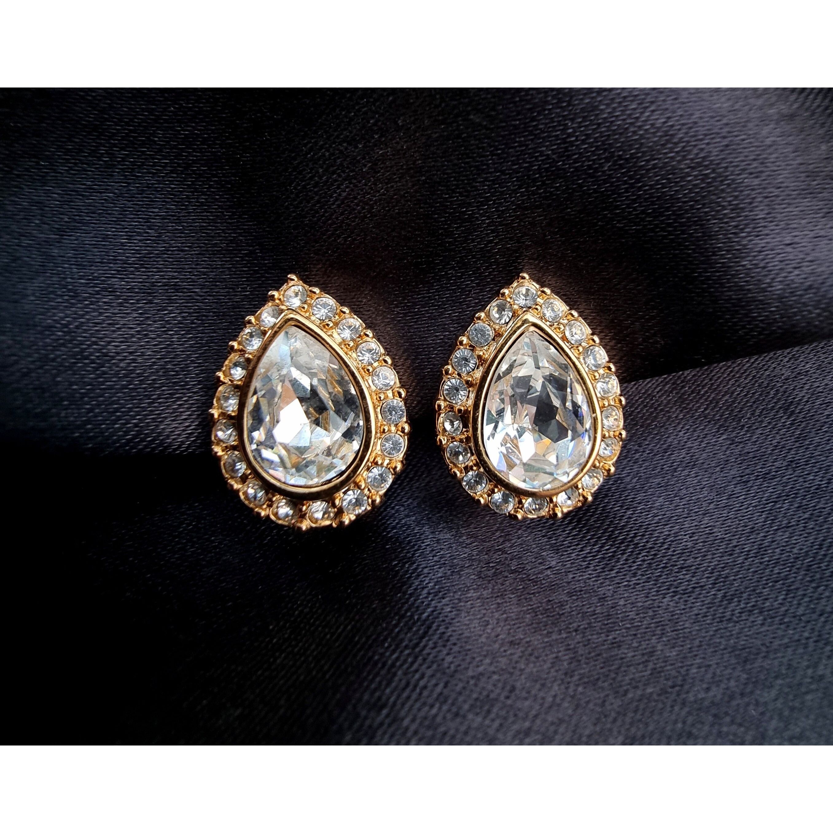 Swarovski Vintage SWAROVSKI Teardrop Crystal Rhinestones Clear White a Size ONE SIZE - 1 Thumbnail