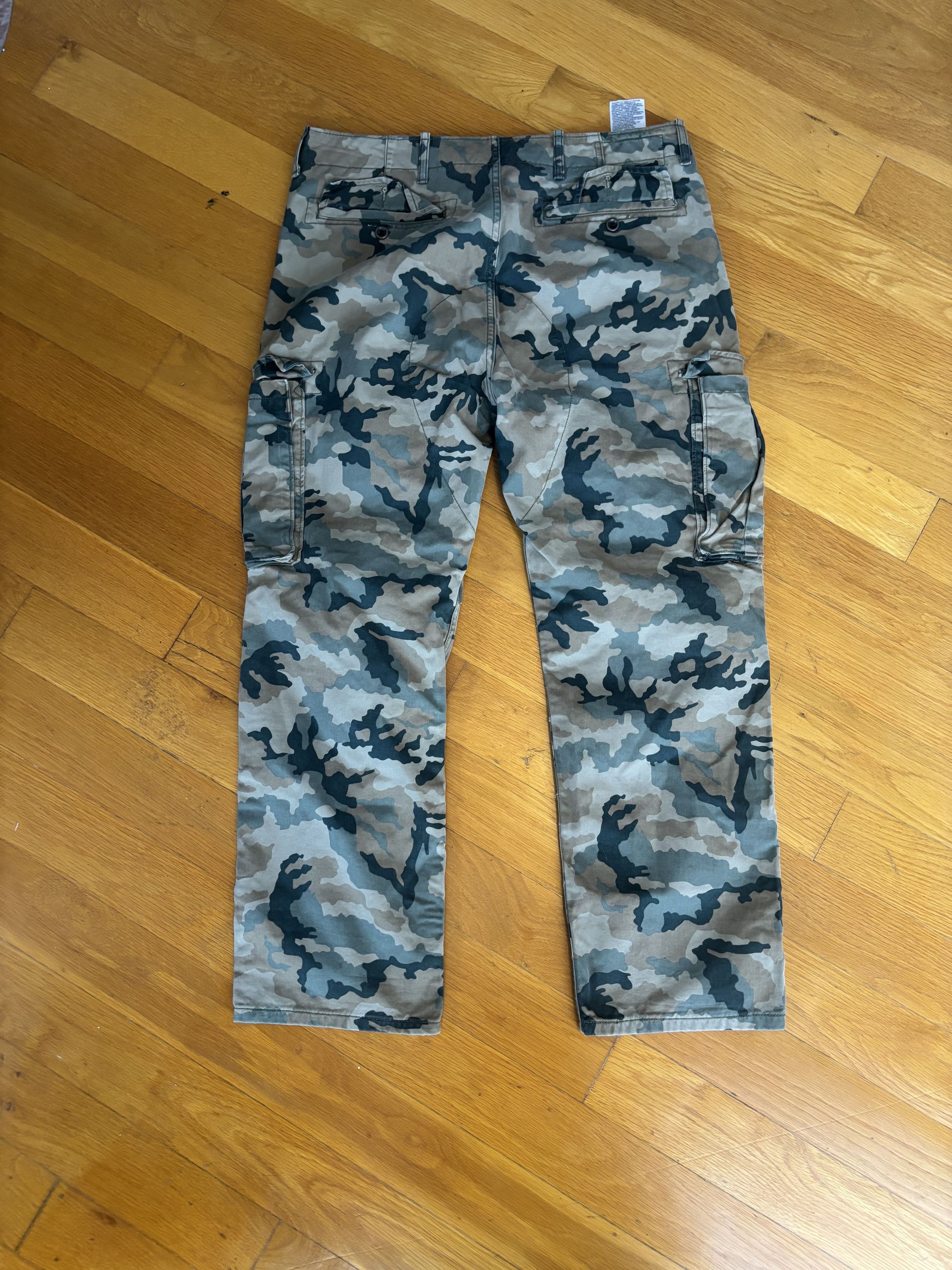 Levi's Levi's Camo Cargo Pants 34x30 Size US 34 / EU 50 - 3 Thumbnail