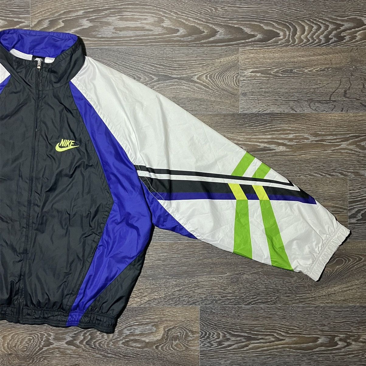 Nike Vintage 90s NIKE Geometry Nylon Oversized Track Jacket Size US L / EU 52-54 / 3 - 2 Thumbnail