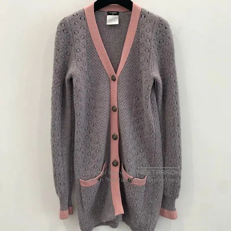 Chanel Chanel Gray Wool Cardigan with Pink Trim . Size XS / US 0-2 / IT 36-38 - 1 Thumbnail