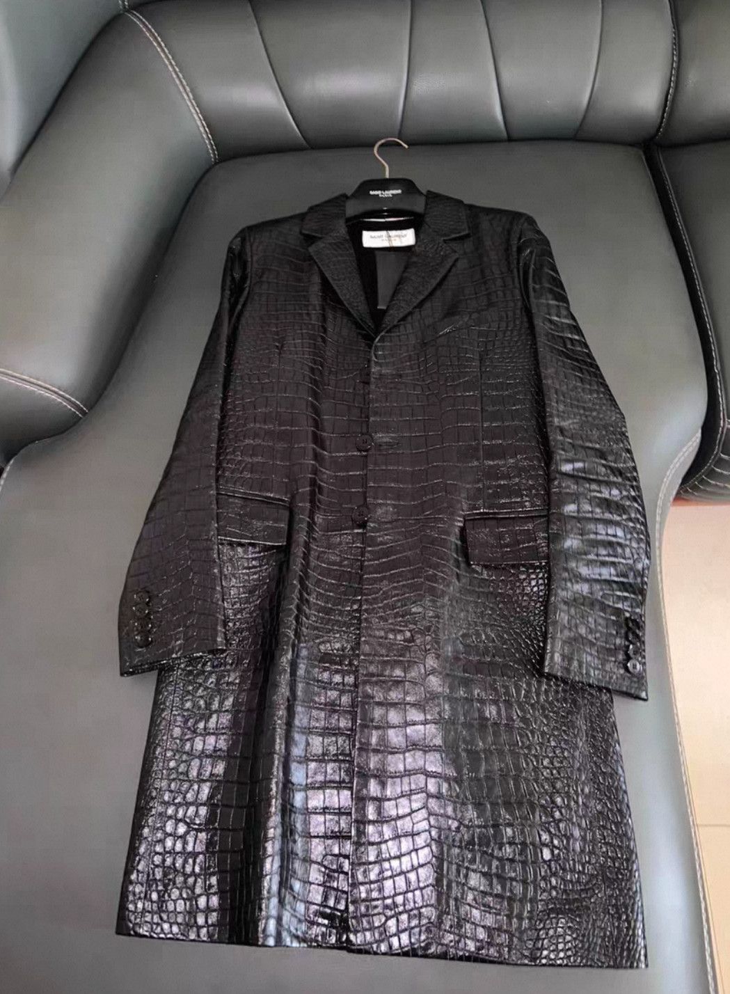 Saint Laurent Paris Saint Laurent Paris15fwChester Alligator Full Parka coat 2 Size US S / EU 44-46 / 1 - 1 Thumbnail