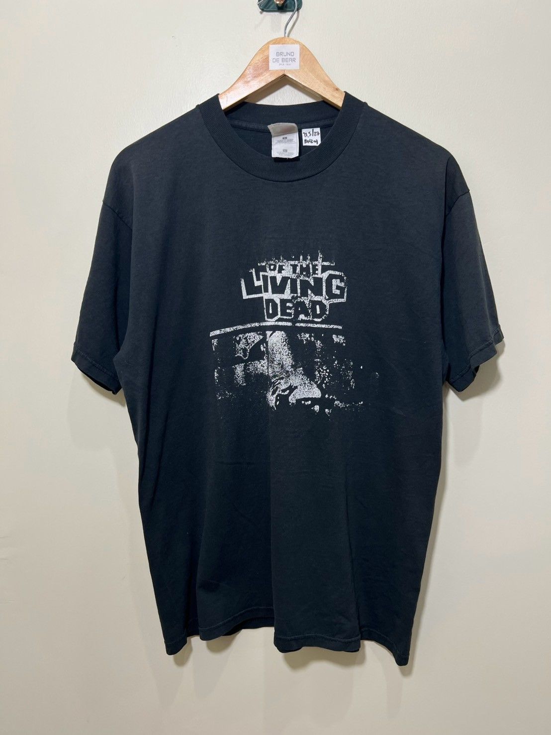 Expert Horror × Vintage Vintage Night of The Living Dead shirt bnz01 Size US L / EU 52-54 / 3 - 3 Thumbnail