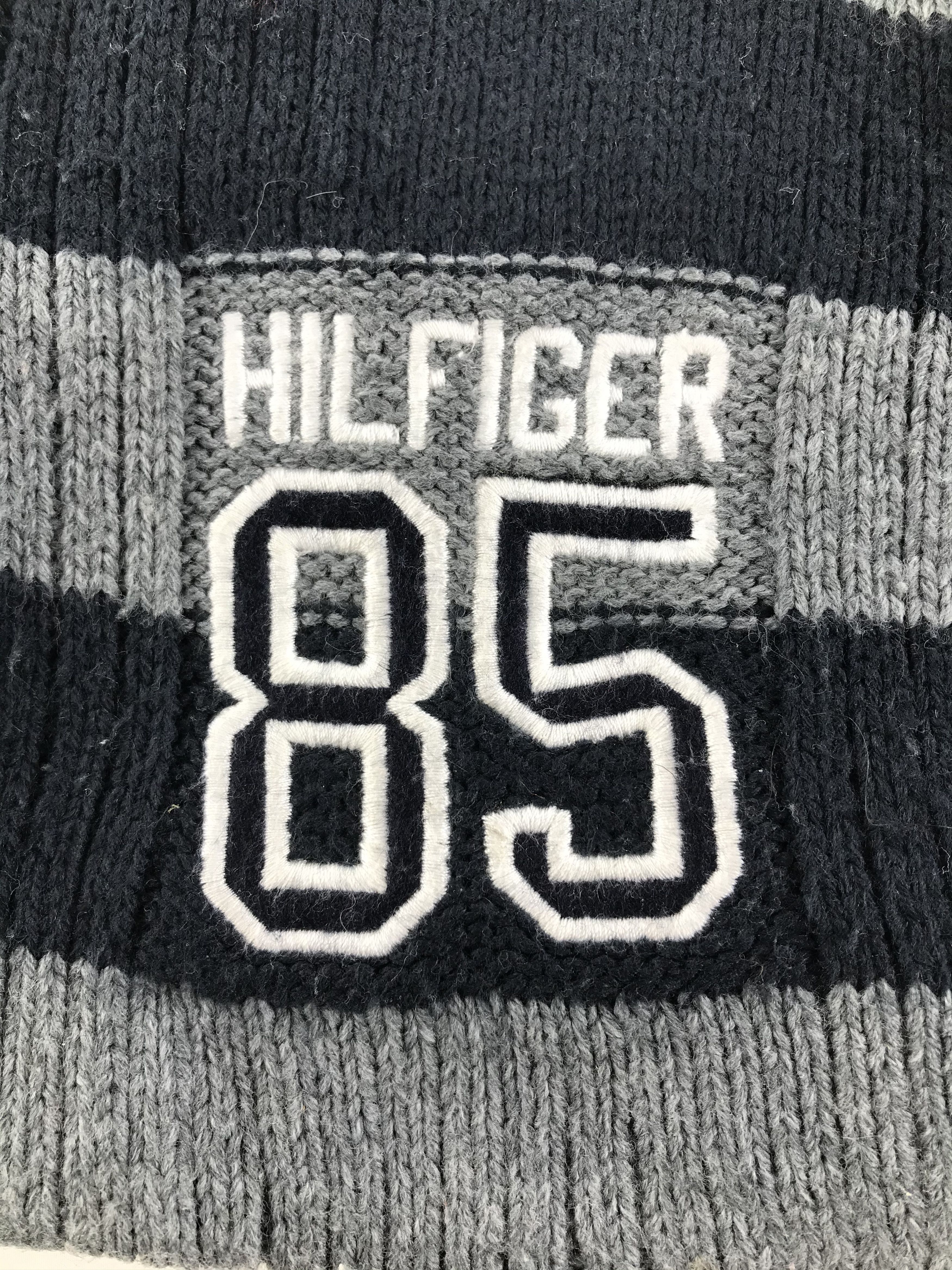 Tommy Hilfiger Vintage Tommy Hilfiger Scarf/Muffler/Neckwear MF1311 Size ONE SIZE - 4 Thumbnail