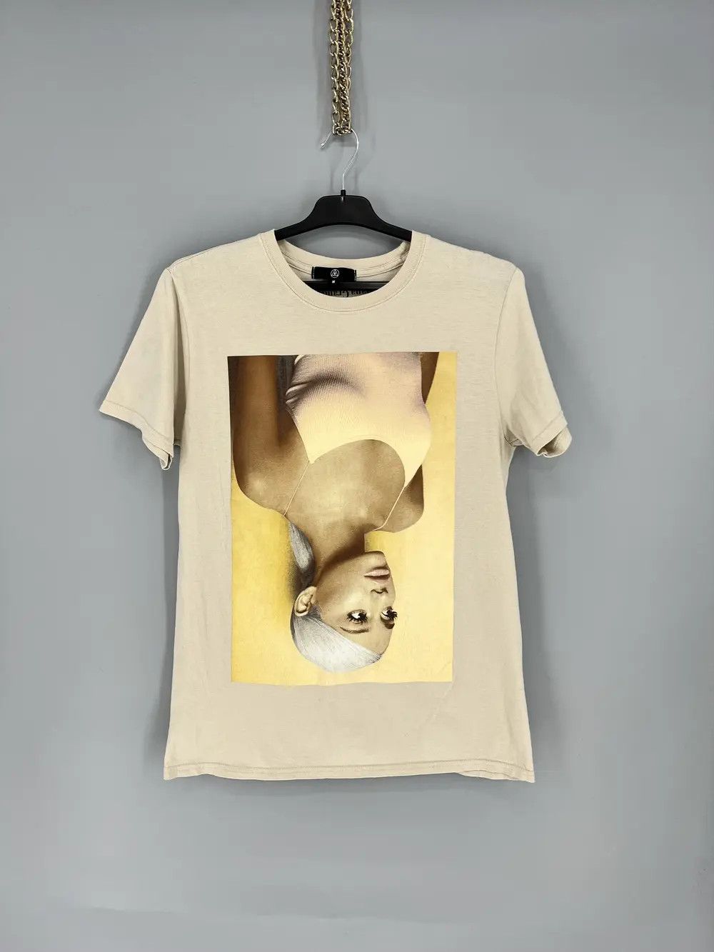 Band Tees Vintage 🔥RARE🔥 Ariana Grande Solo Singer Rappars Shirt Size US M / EU 48-50 / 2 - 1 Thumbnail