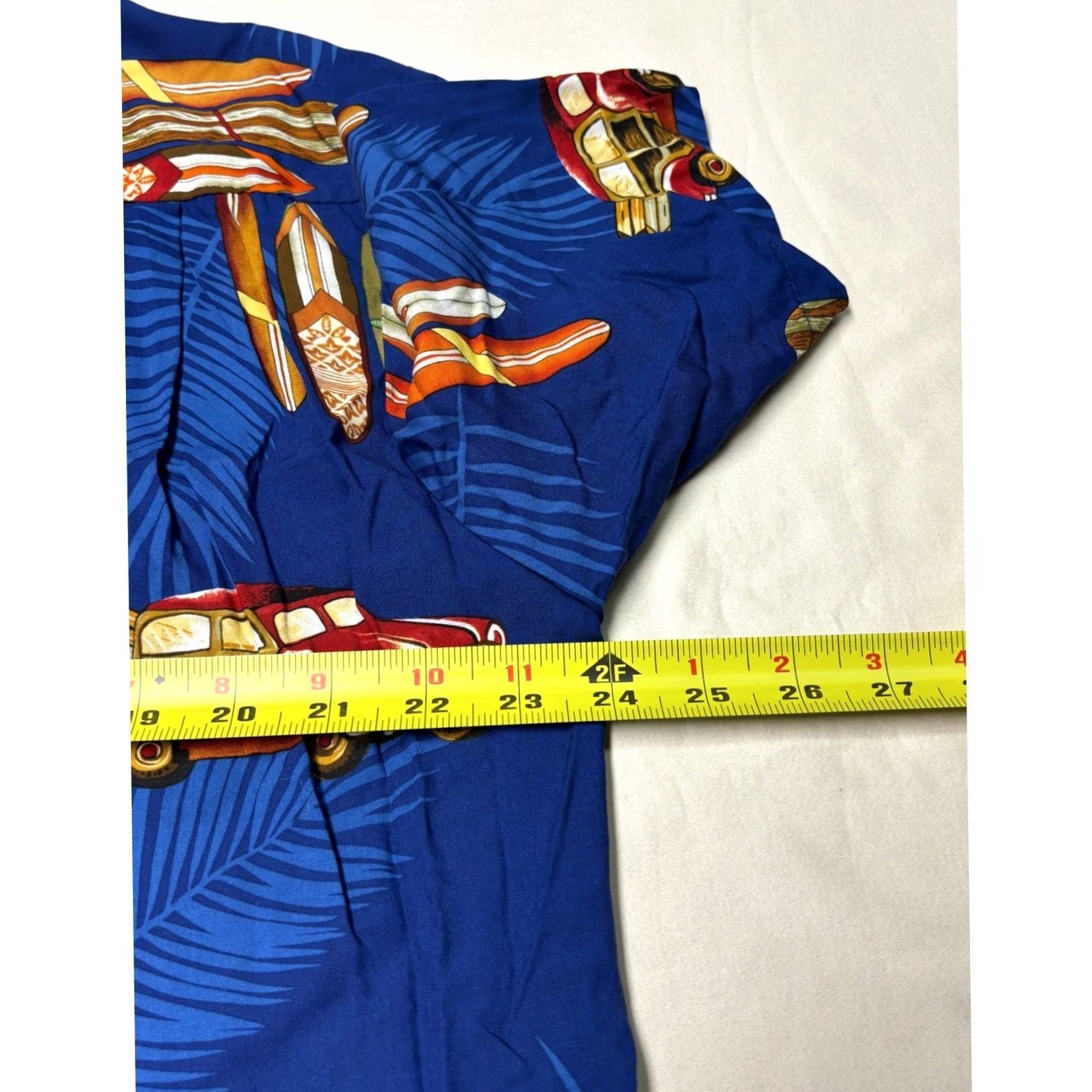 Vintage VINTAGE Two Palms Mens Blue Woodie Car Surfboard Shirt Rayon Made in Hawaii L Size US L / EU 52-54 / 3 - 6 Thumbnail