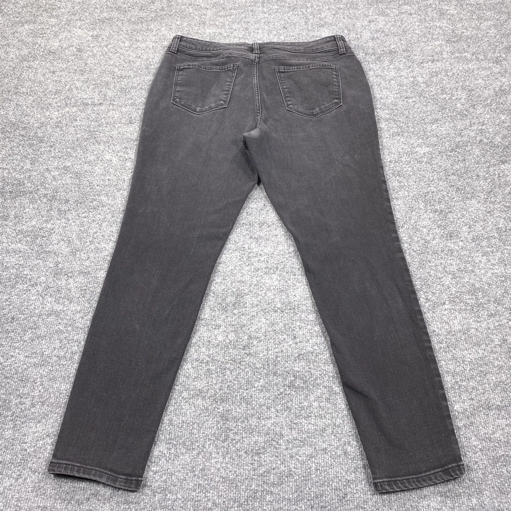 Vintage St. John's Bay Jeans Womens 14 Gray Charcoal Wash Skinny Slim Stretch Denim Size 36" / US 14 / IT 50 - 2 Thumbnail