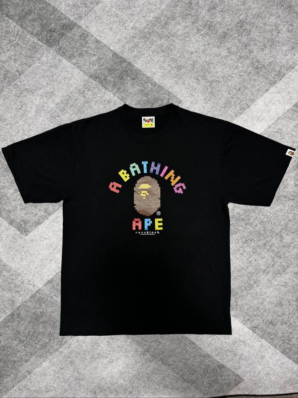 Bape A Bathing Ape x Nanoblock Graphic T-Shirt Size XL Size US XL / EU 56 / 4 - 1 Thumbnail