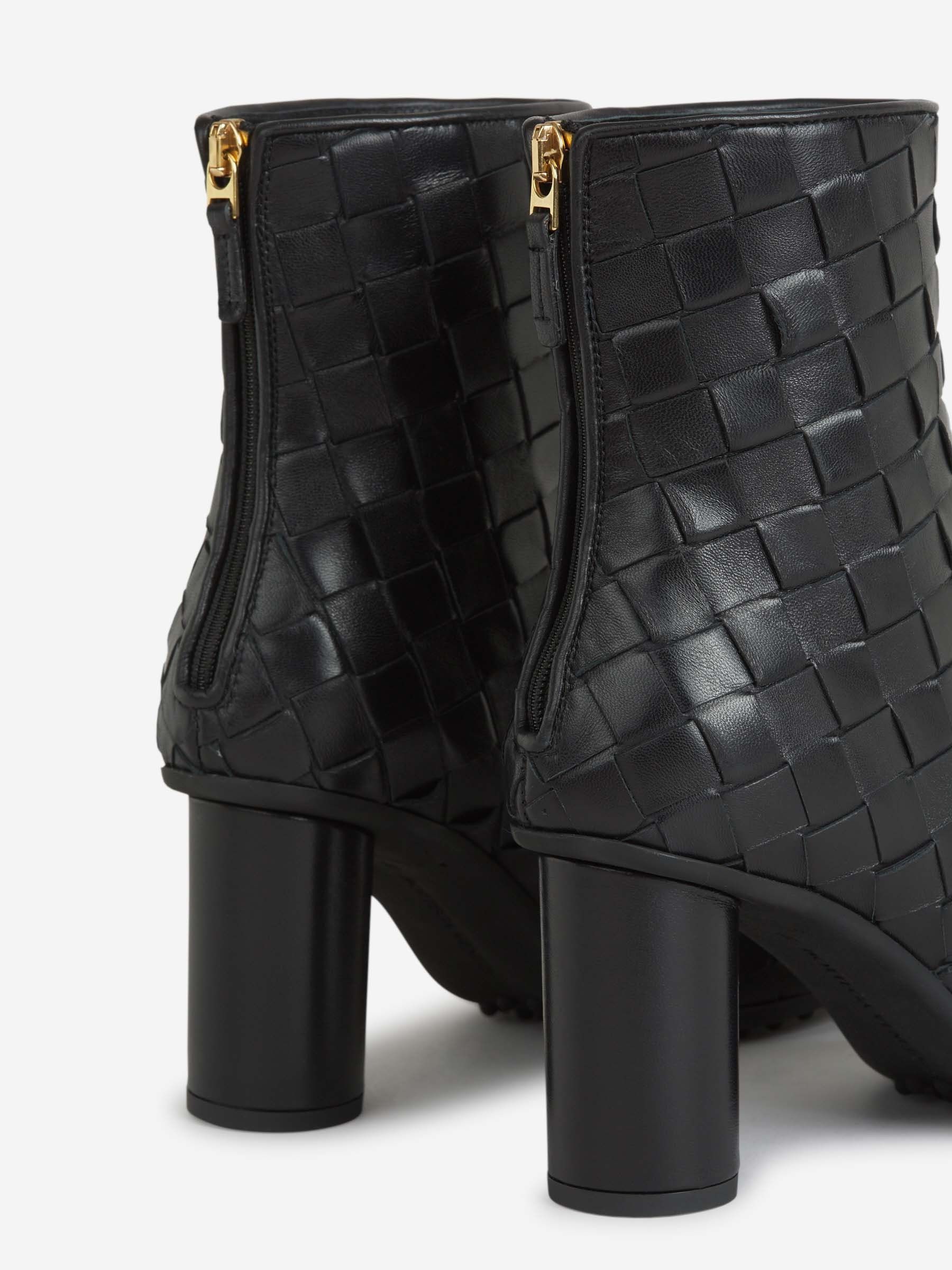 Bottega Veneta o1s22i1n0425 Leather Ankle Boots in Black Size US 6 / IT 36 - 5 Thumbnail