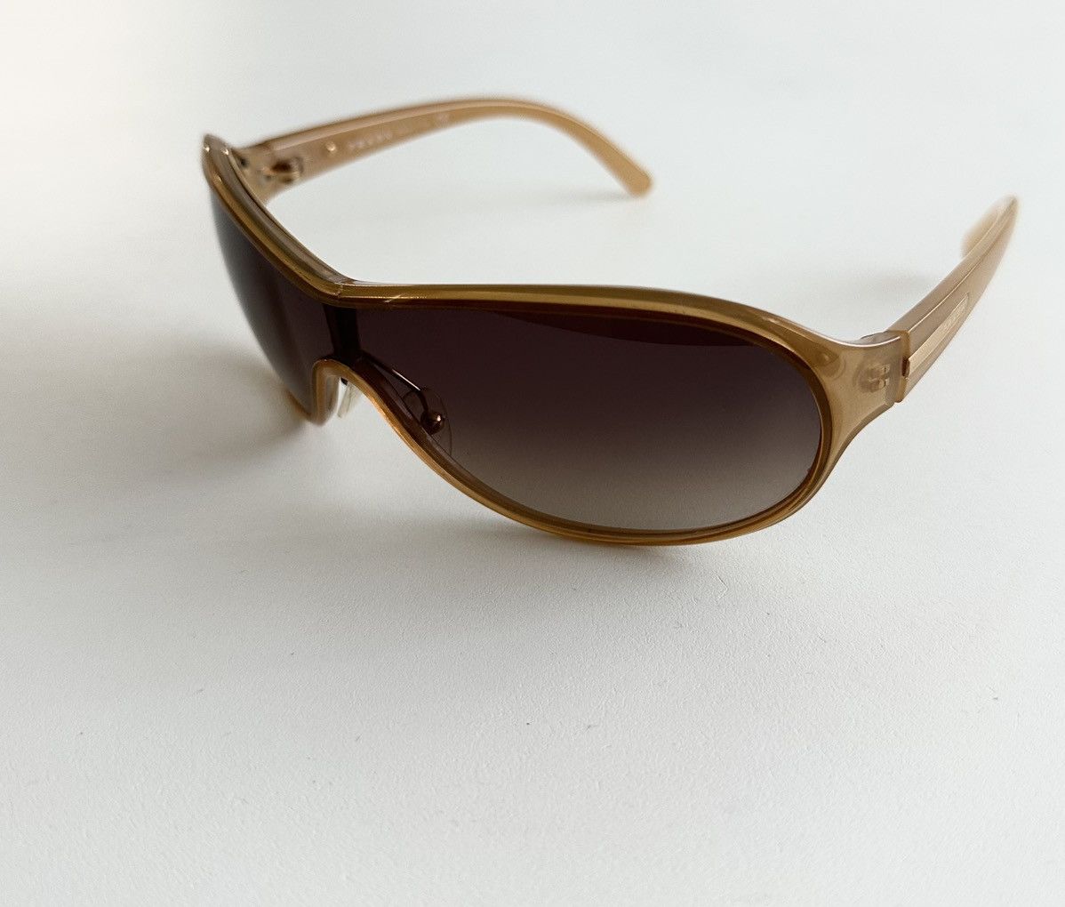 Prada Prada 2000’s shield sunglasses Size ONE SIZE - 2 Thumbnail