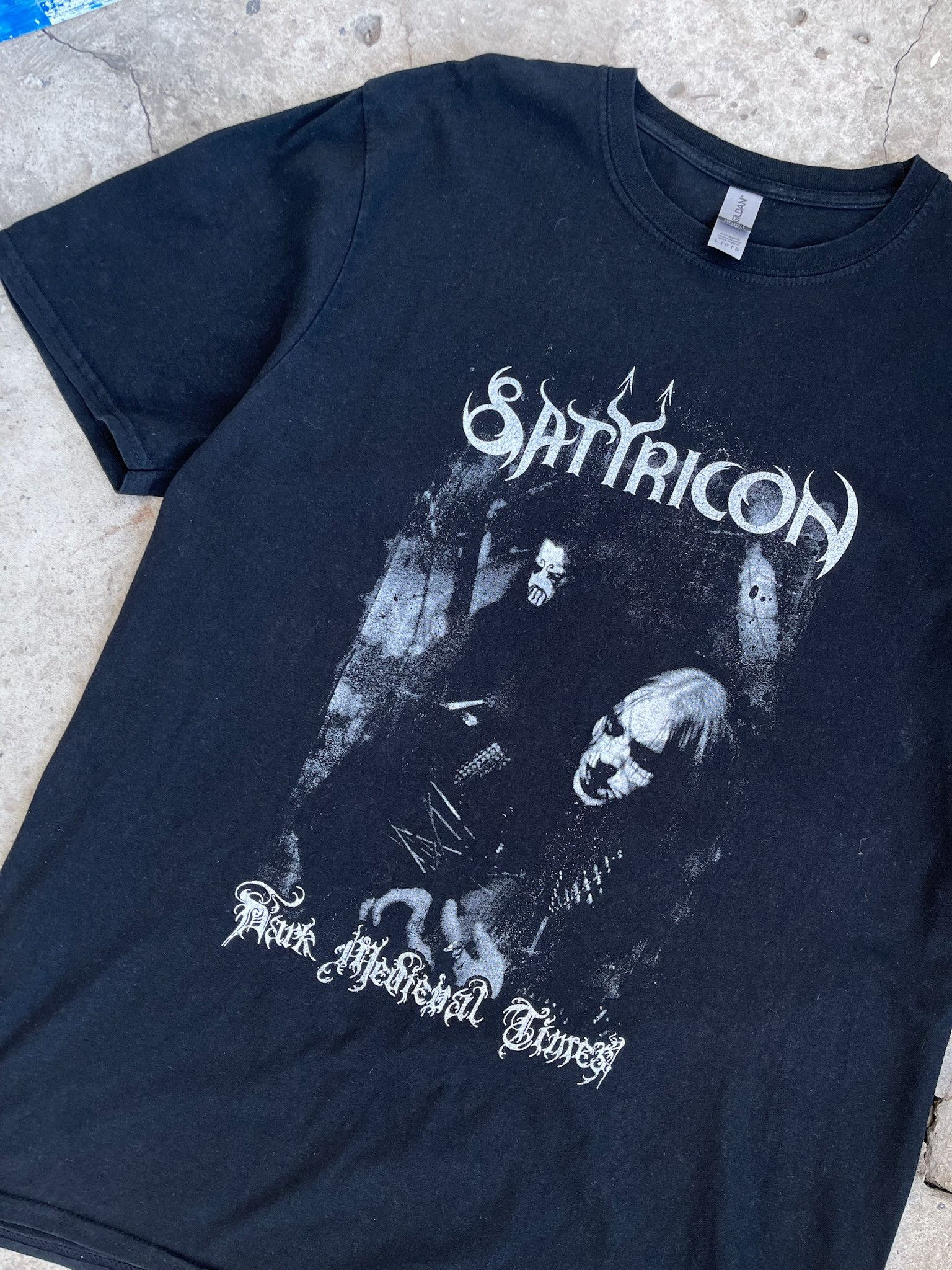 Band Tees VTG 00s Satyricon Dark Medieval Times Band Tee Black Metal Size US L / EU 52-54 / 3 - 3 Thumbnail