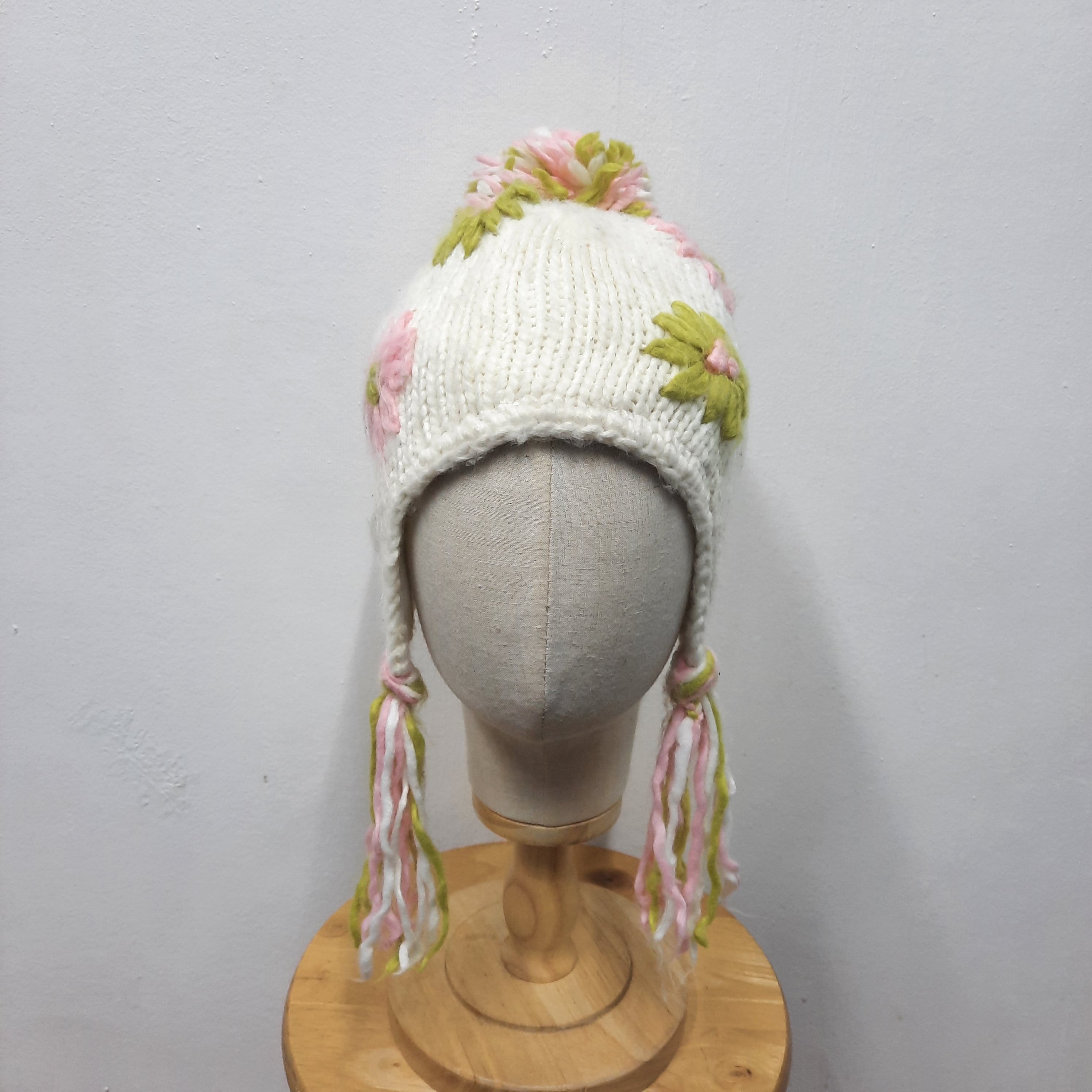 🌸 Screamer flower crochet earflap beanie hat